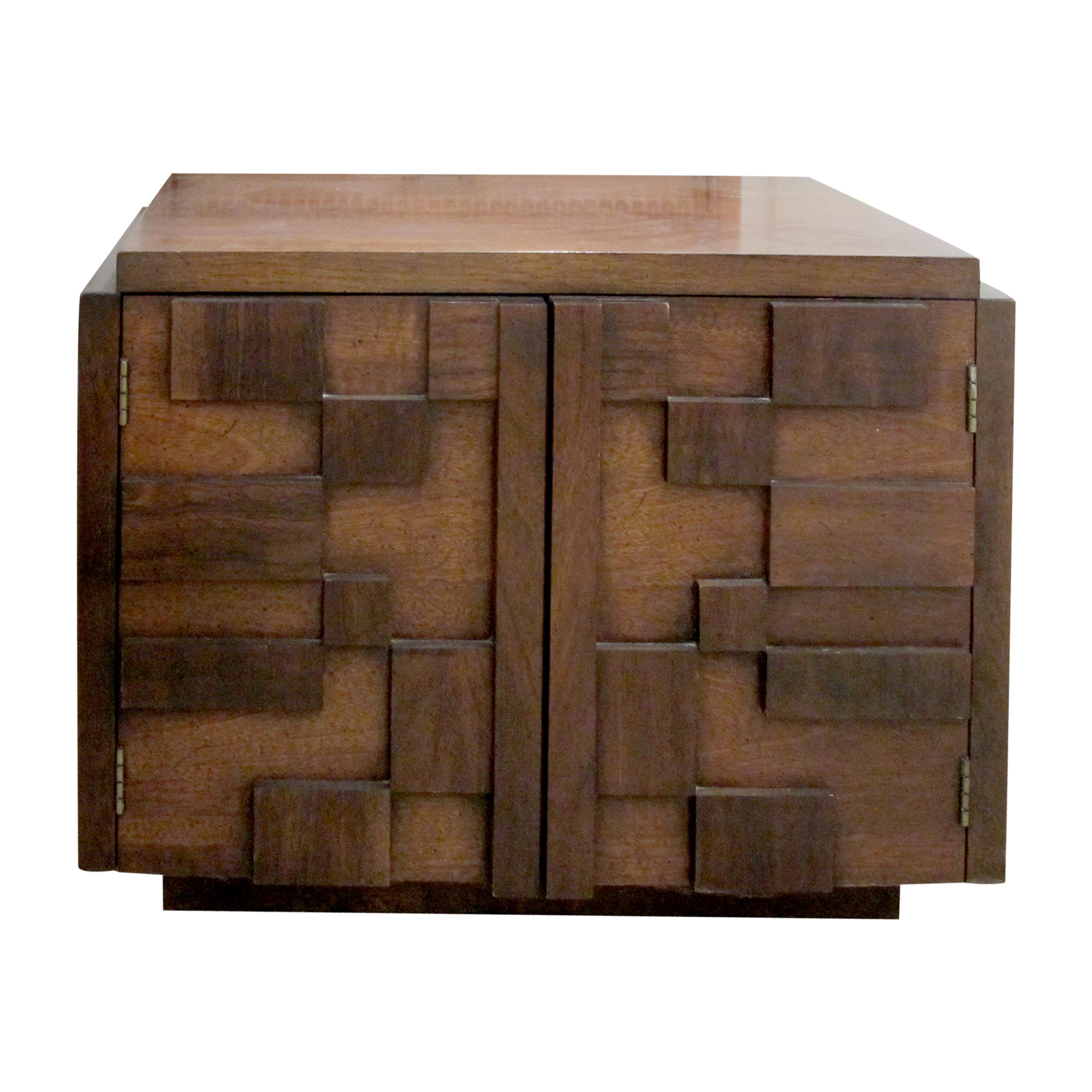Mid-Century Modern Paire de tables de chevet et d'appoint Brutalist Paul Evans en noyer Staccato par Lane dans les années 1960