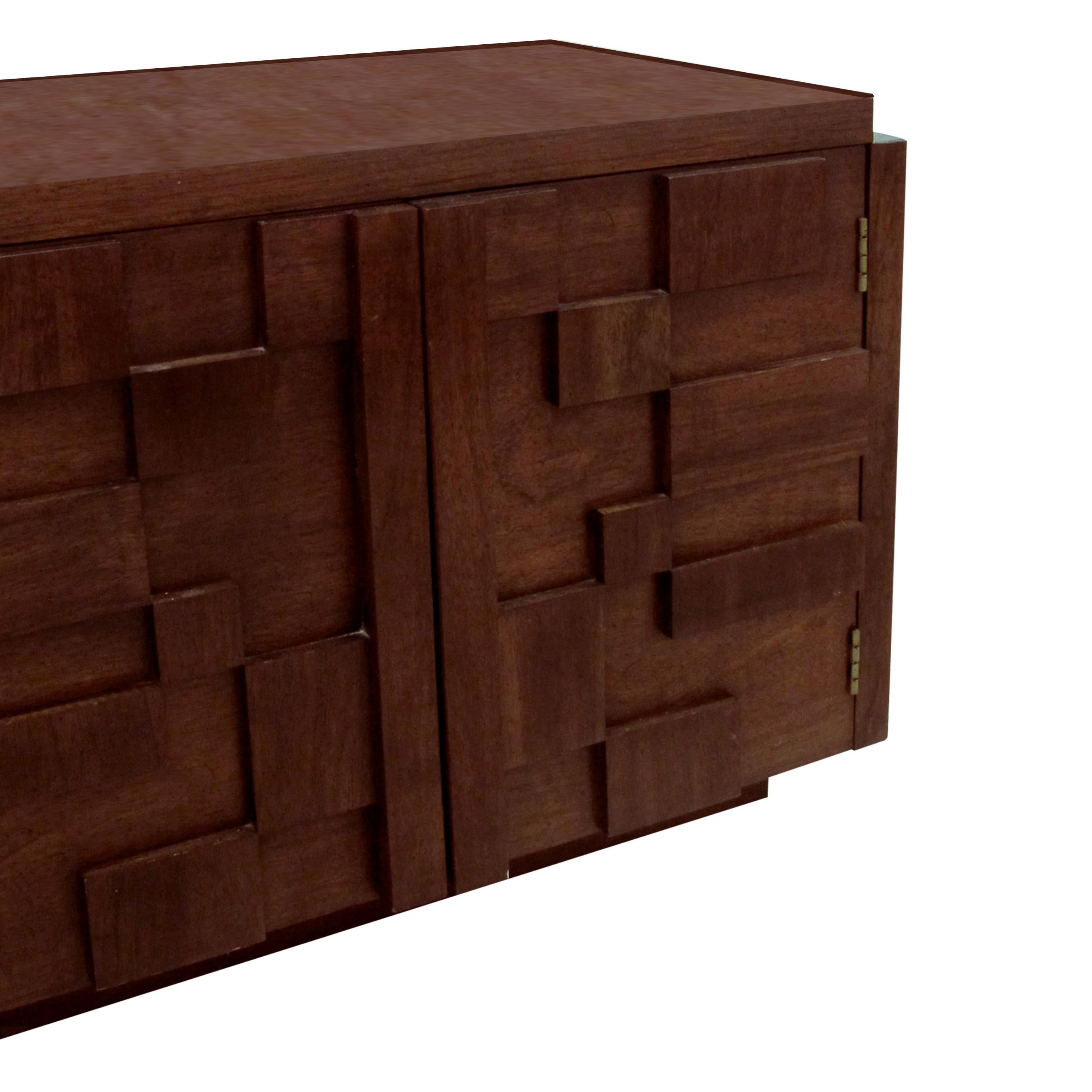 Noyer Paire de tables de chevet et d'appoint Brutalist Paul Evans en noyer Staccato par Lane dans les années 1960