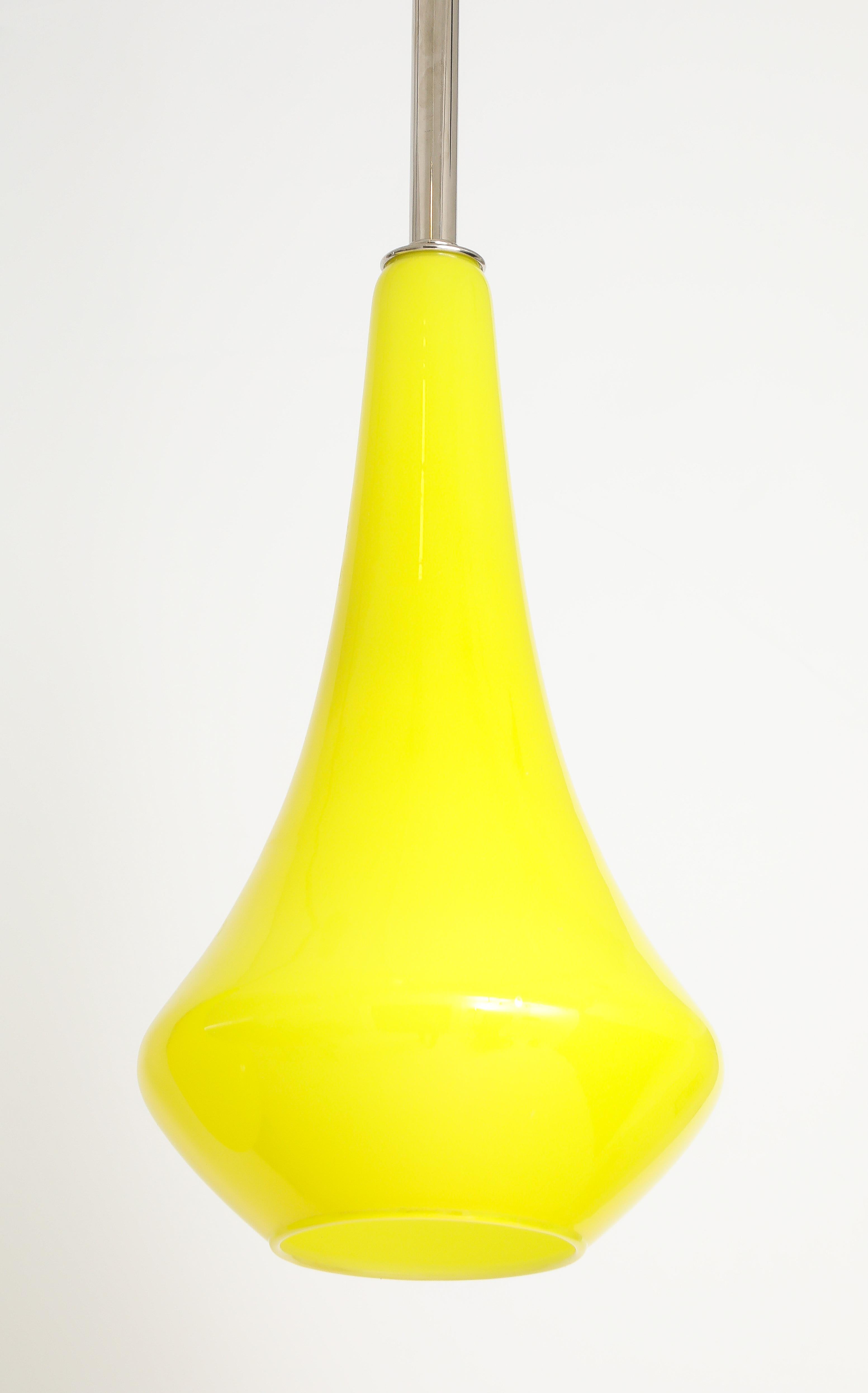 Verre brun Paire de Lights en verre jaune canari des années 1960. en vente