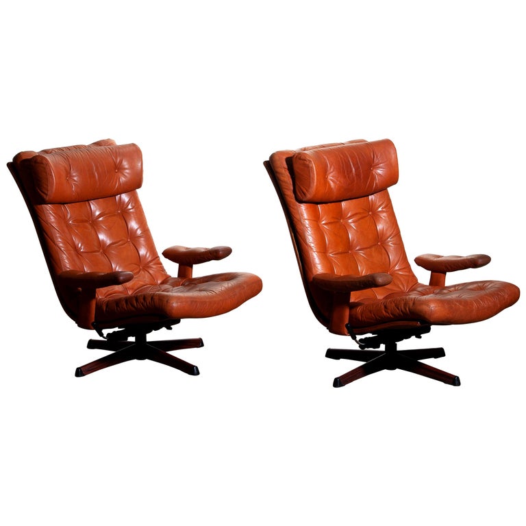 1960s Pair of Cognac Leather Swivel / Relax Lounge Chairs by Göte