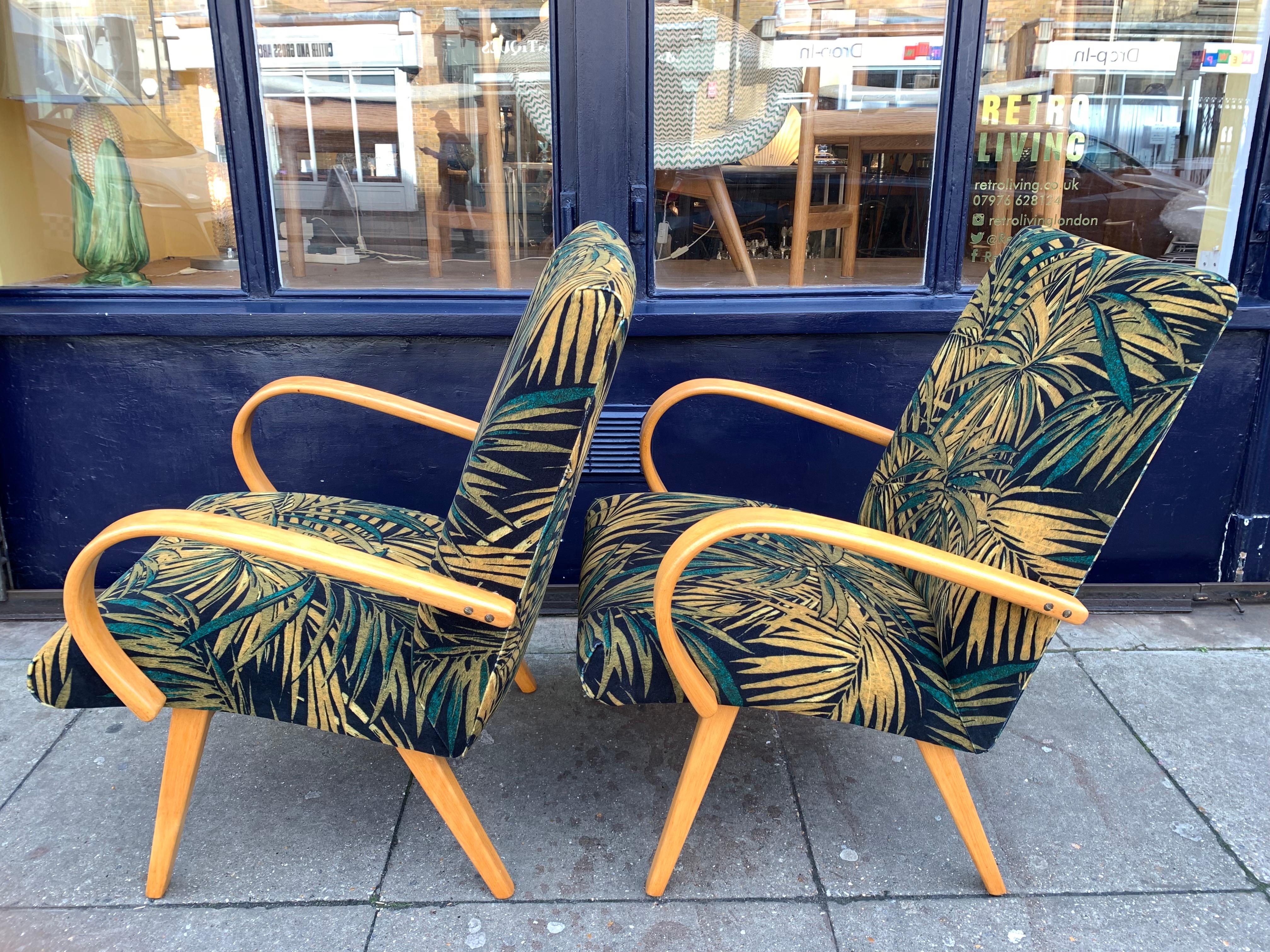 1960s Pair of Czech Republic Lounge Chairs Armchairs by Jaroslav Smidek for Ton In Good Condition In London, GB