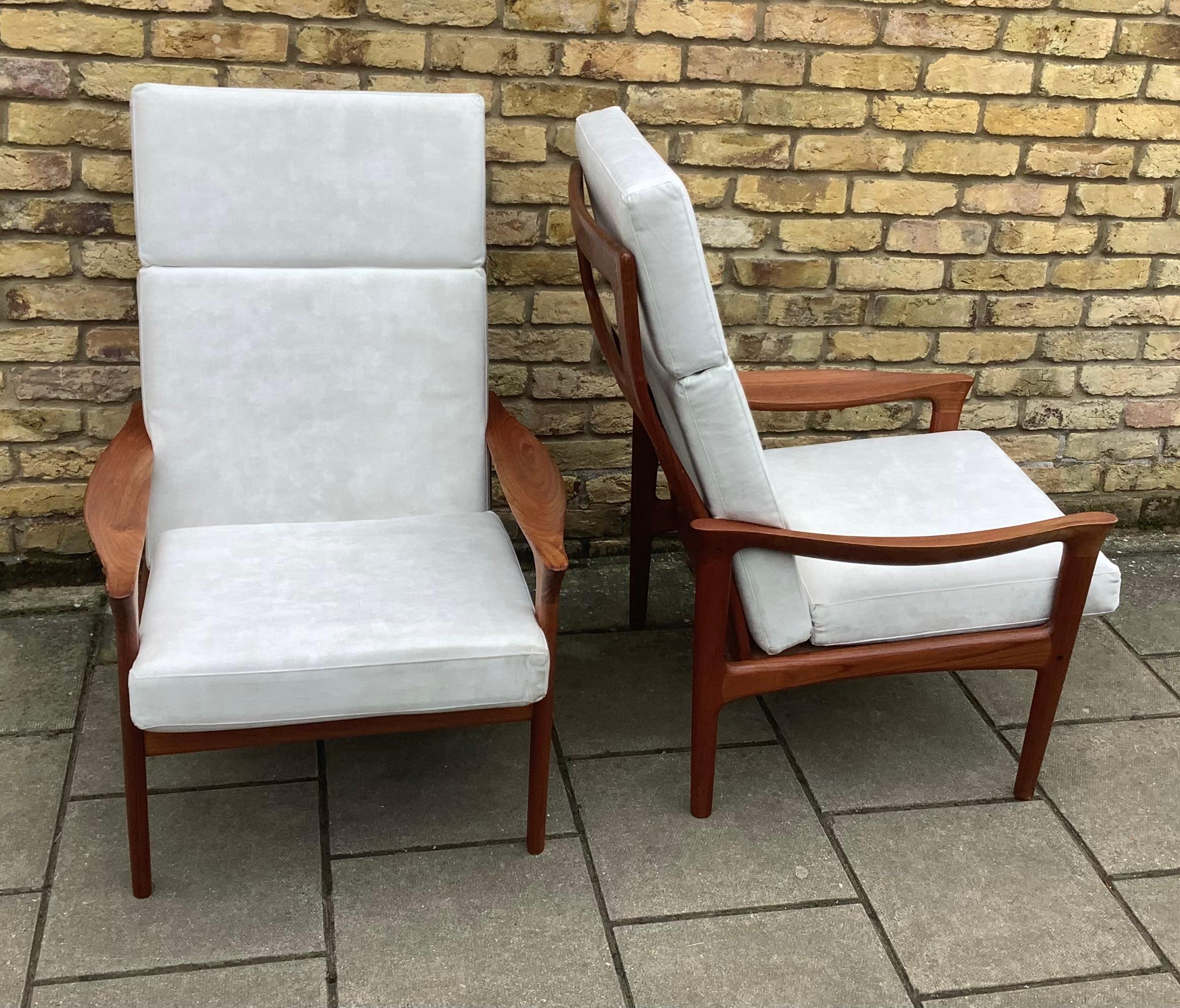 Mid-Century moderno Coppia di poltrone danesi degli anni '60 attribuite a illum Wikkelsoe in vendita