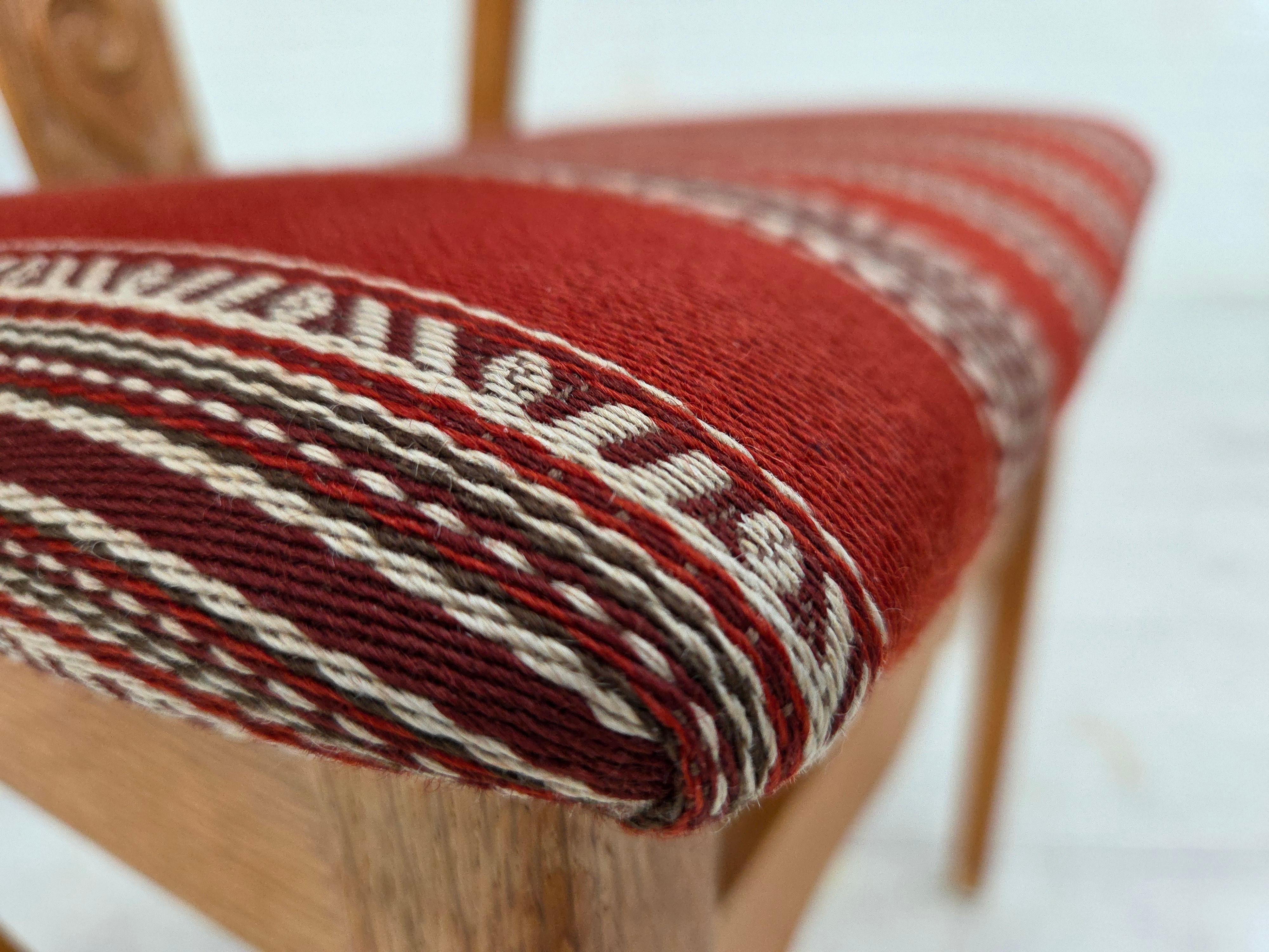 1960s, pair of Danish dining chairs, solid oak wood, furniture wool. For Sale 1