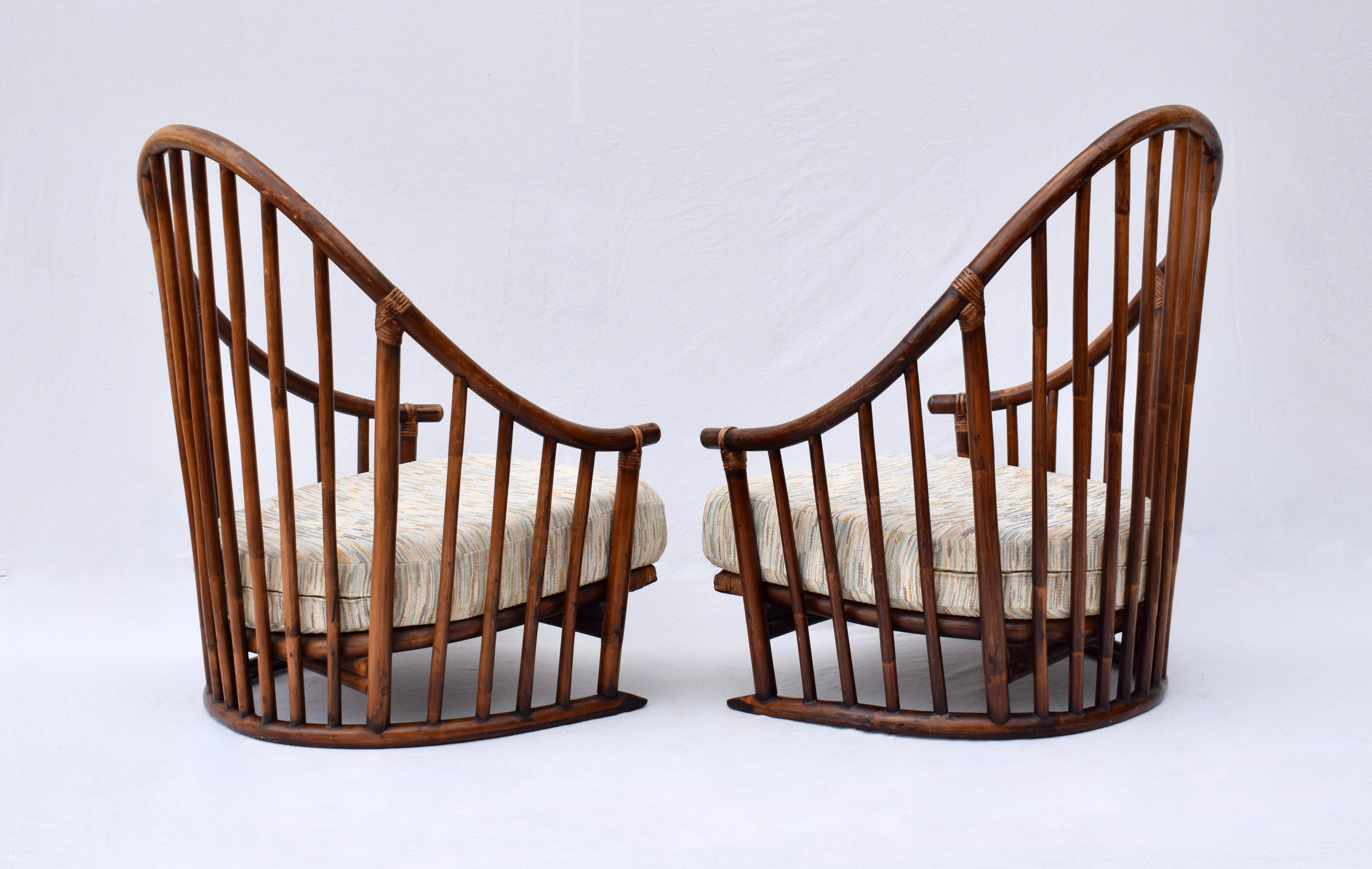 Coppia di sedie moderne danesi con schienale a fuso degli anni '60 alla maniera di Hans Wegner in vendita 2