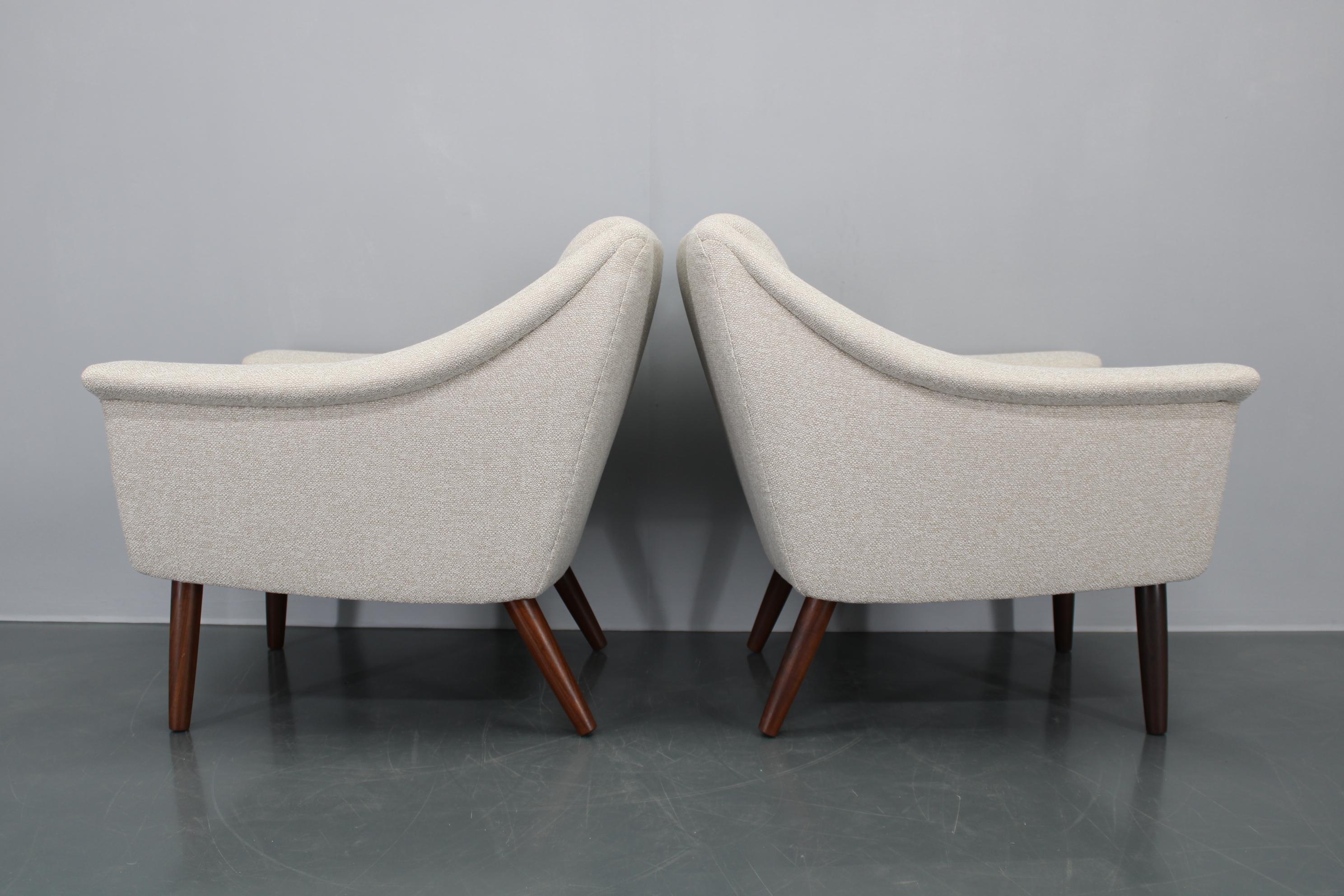 1960s Pair of Danish Restored Armchairs For Sale 5