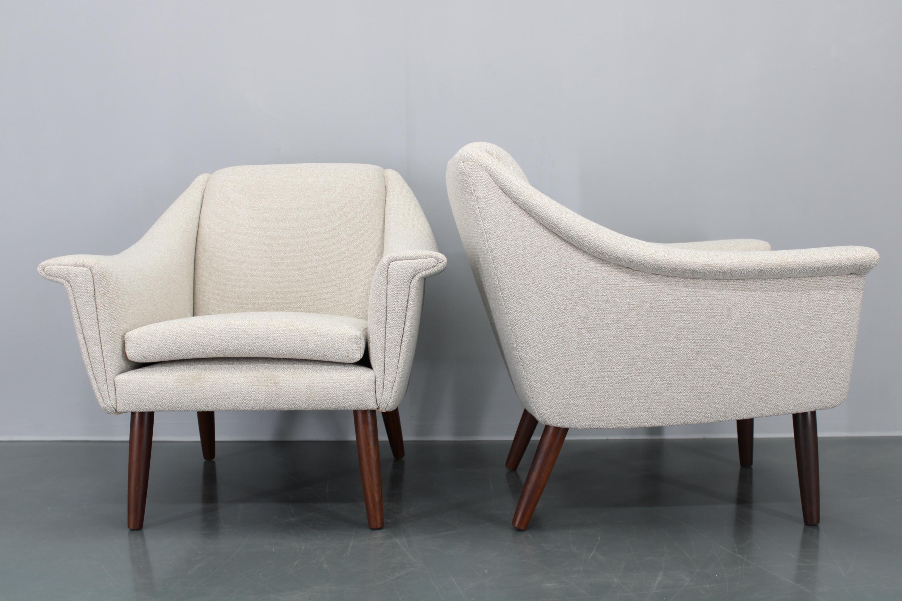 Mid-Century Modern 1960s Pair of Danish Restored Armchairs For Sale