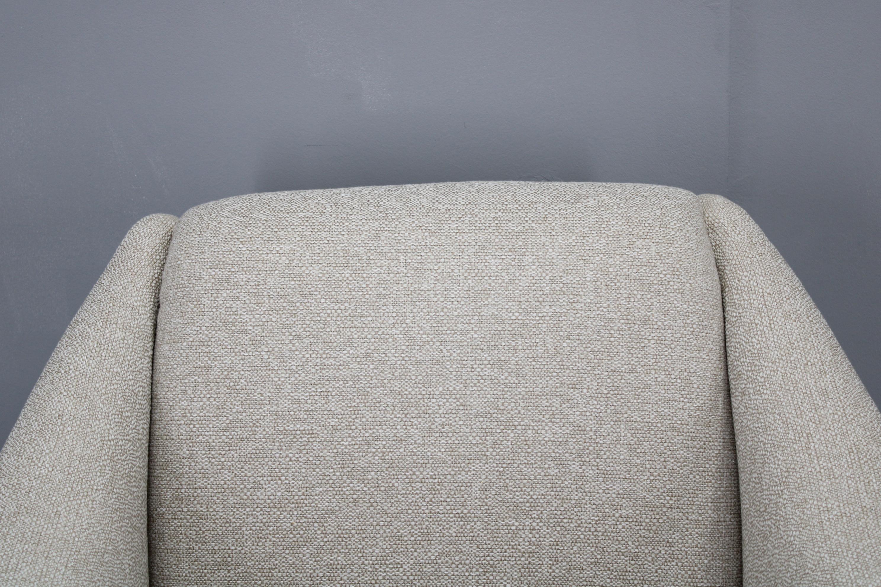 20th Century 1960s Pair of Danish Restored Armchairs For Sale