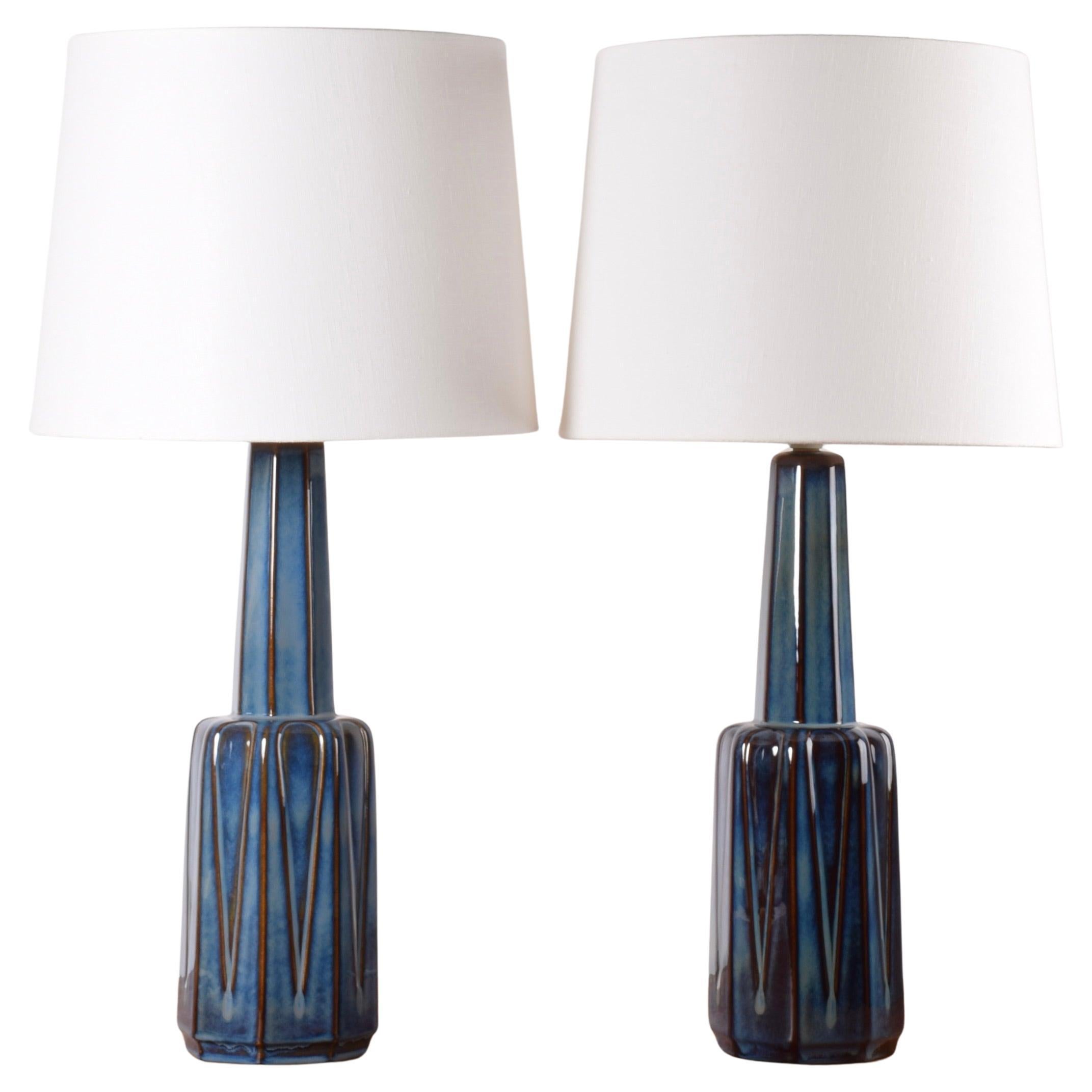1960 Coppia di lampade da tavolo alte in ceramica blu Danese Søholm Einar Johansen Attr.