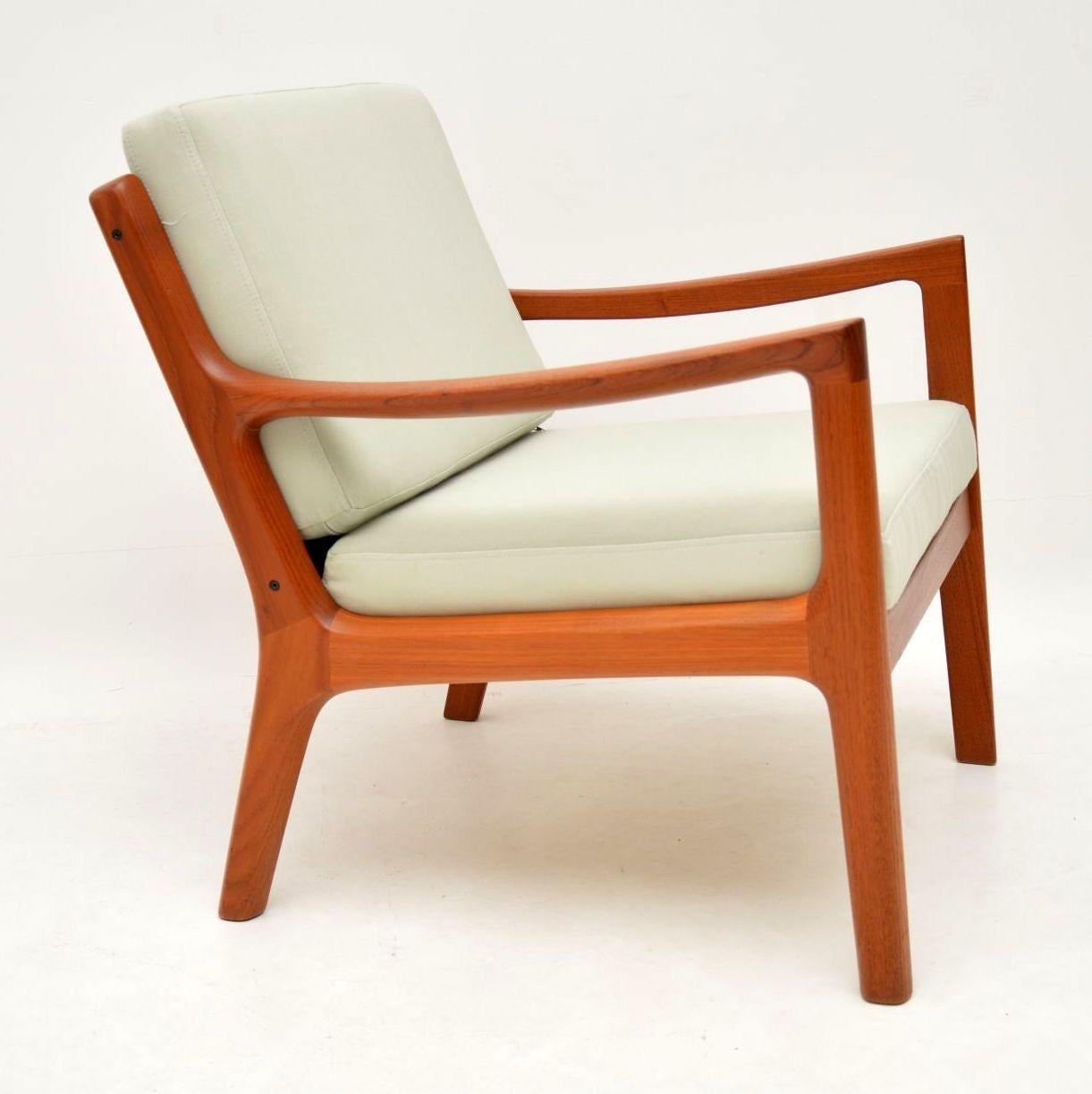 1960s Pair of Danish Teak Armchairs by Ole Wanscher 6
