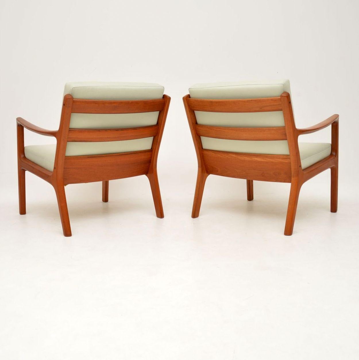 1960s Pair of Danish Teak Armchairs by Ole Wanscher 4