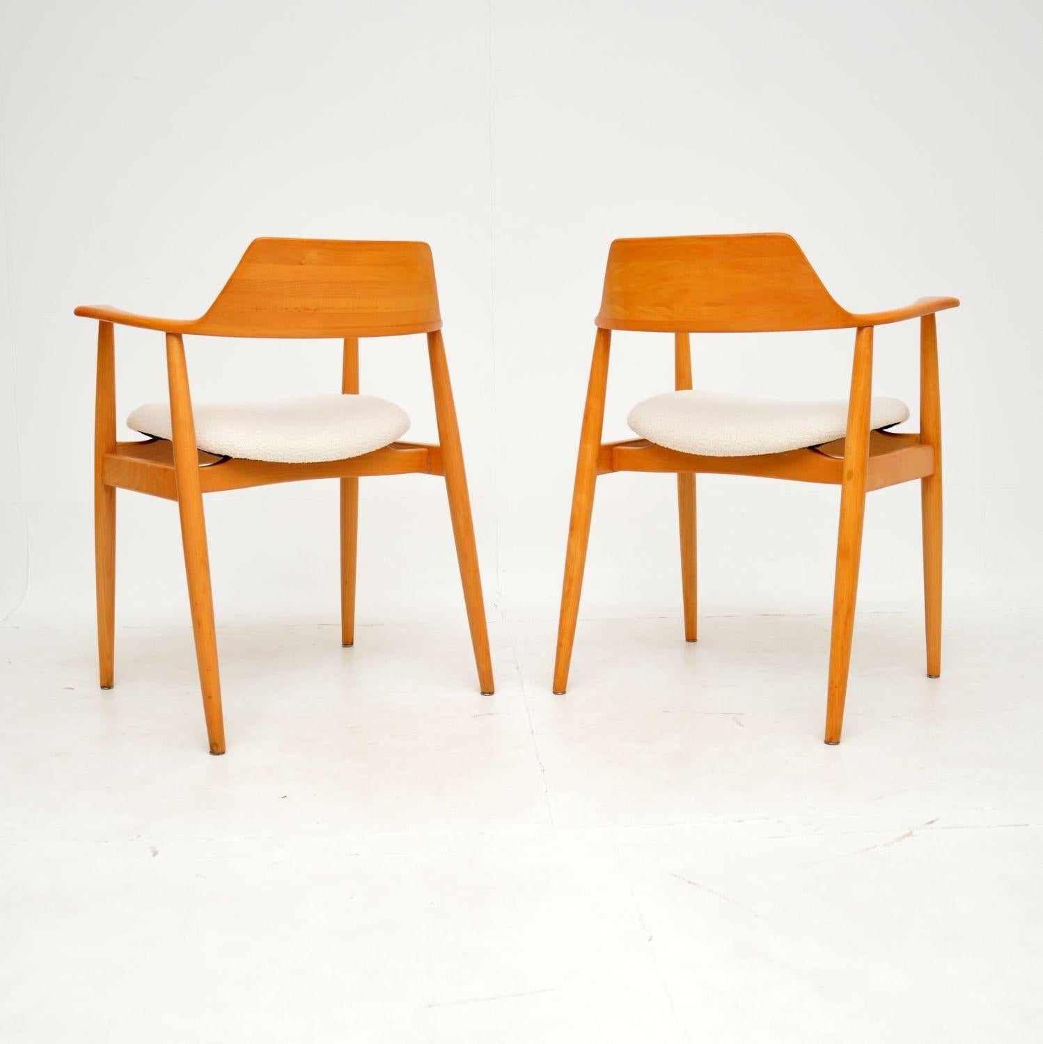 1960's Pair of Danish Vintage Cherry Wood Armchairs (Dänisch) im Angebot
