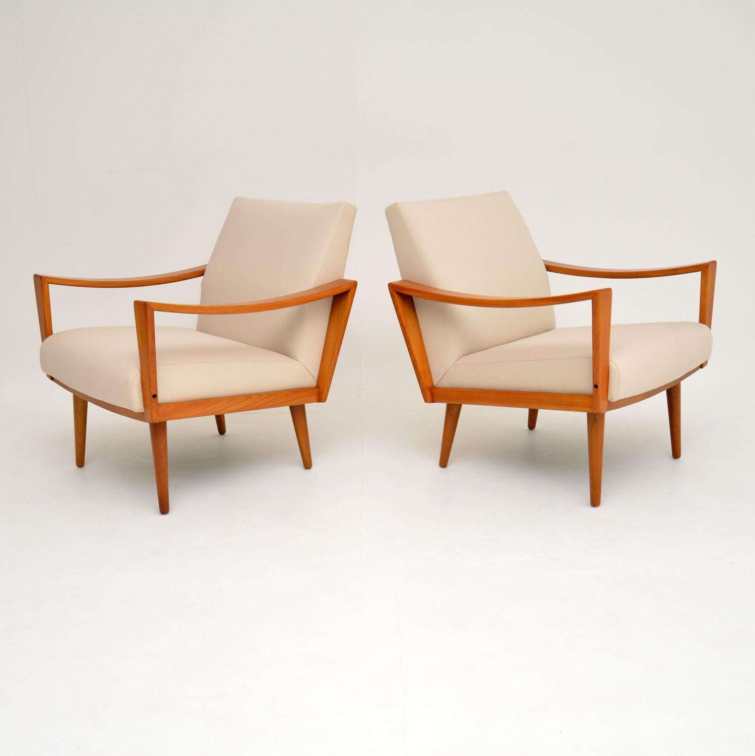 1960's Pair of Dutch Vintage Armchairs In Good Condition In London, GB