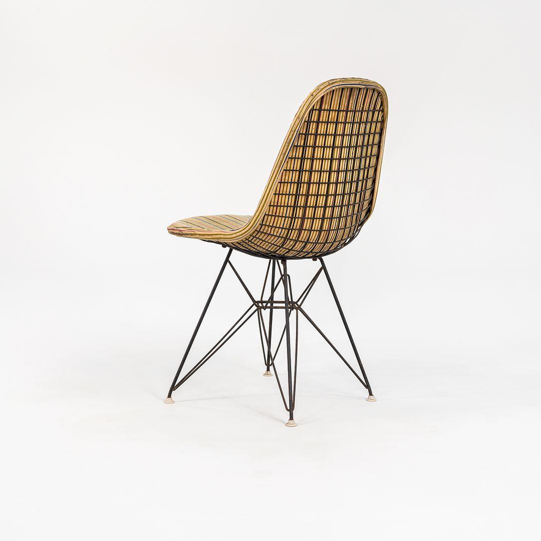 Coppia di sedie Herman Miller DKR-1 degli anni '60 con base Eiffel e tessuto Girard in vendita 2