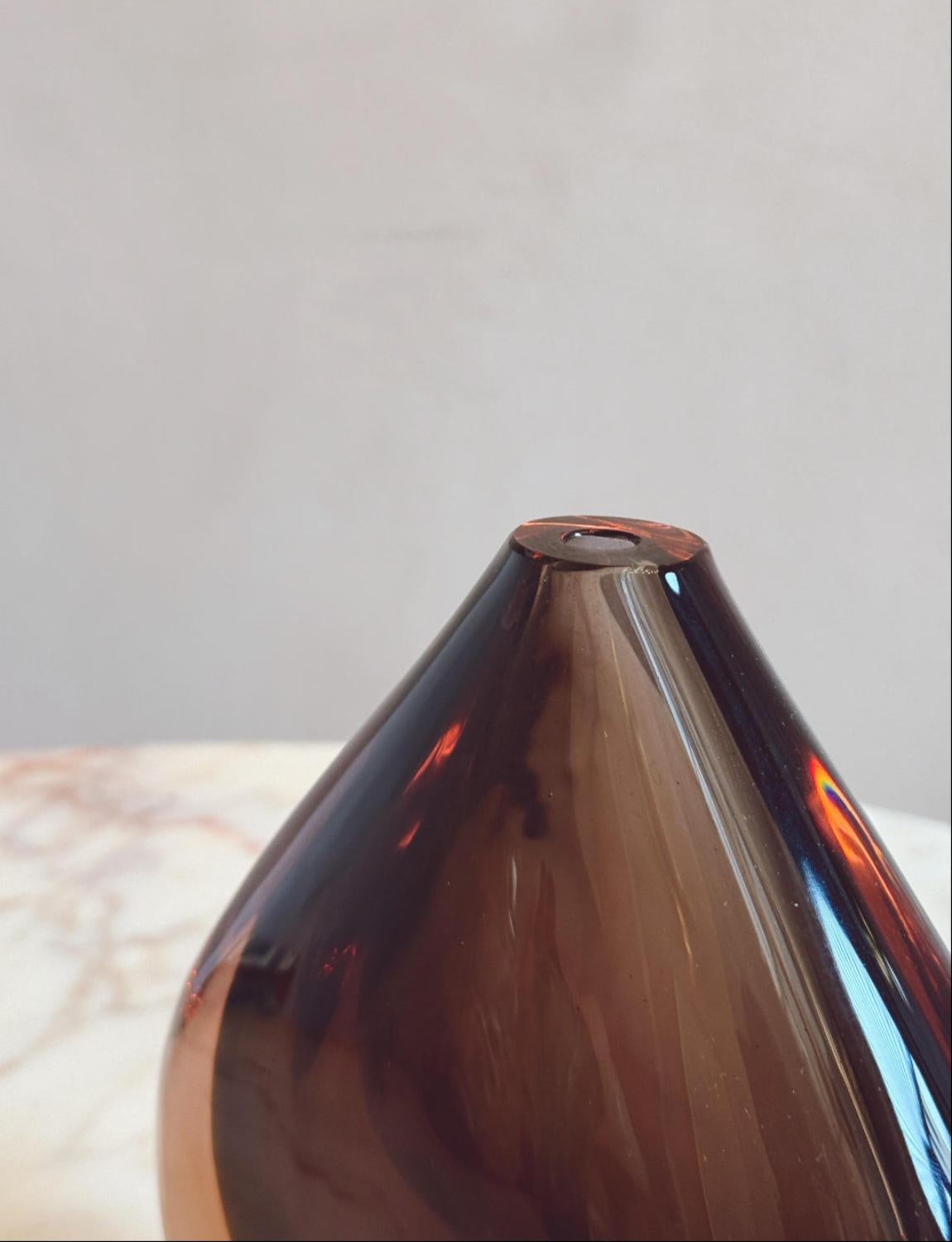 1960s Pair of Flavio Poli Brown and Cenedese Black Sommerso Murano Vases in vendita 1