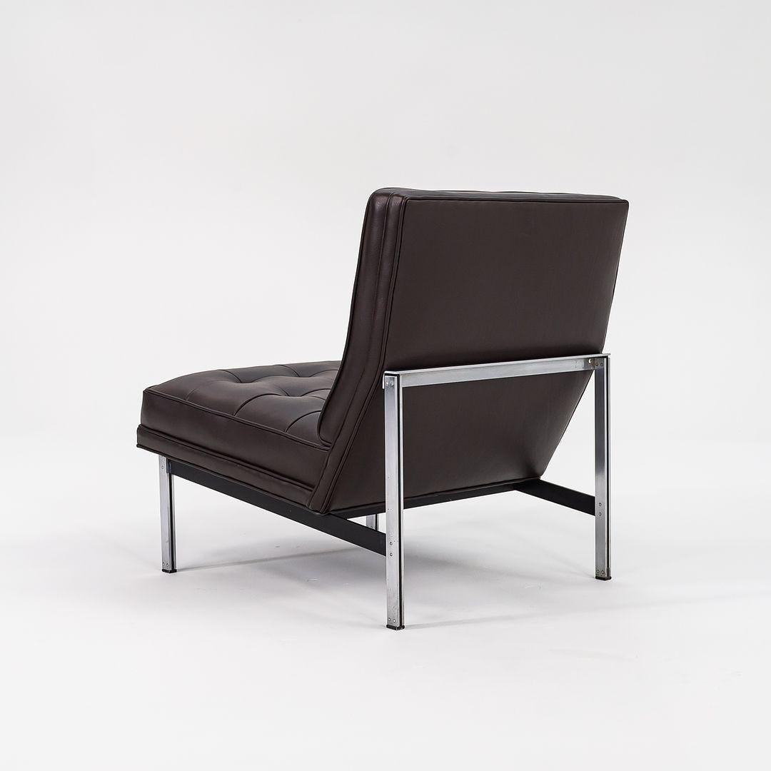 1960s Pair of Florence Knoll Parallel Bar Slipper Lounge Chairs in Bask Leather In Excellent Condition For Sale In Philadelphia, PA