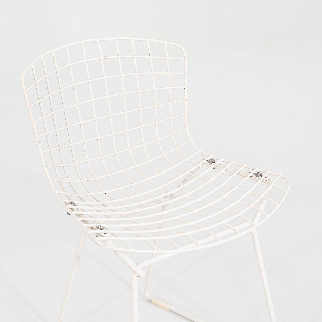 1960s Pair of Harry Bertoia for Knoll Childs Chairs in White en vente 3