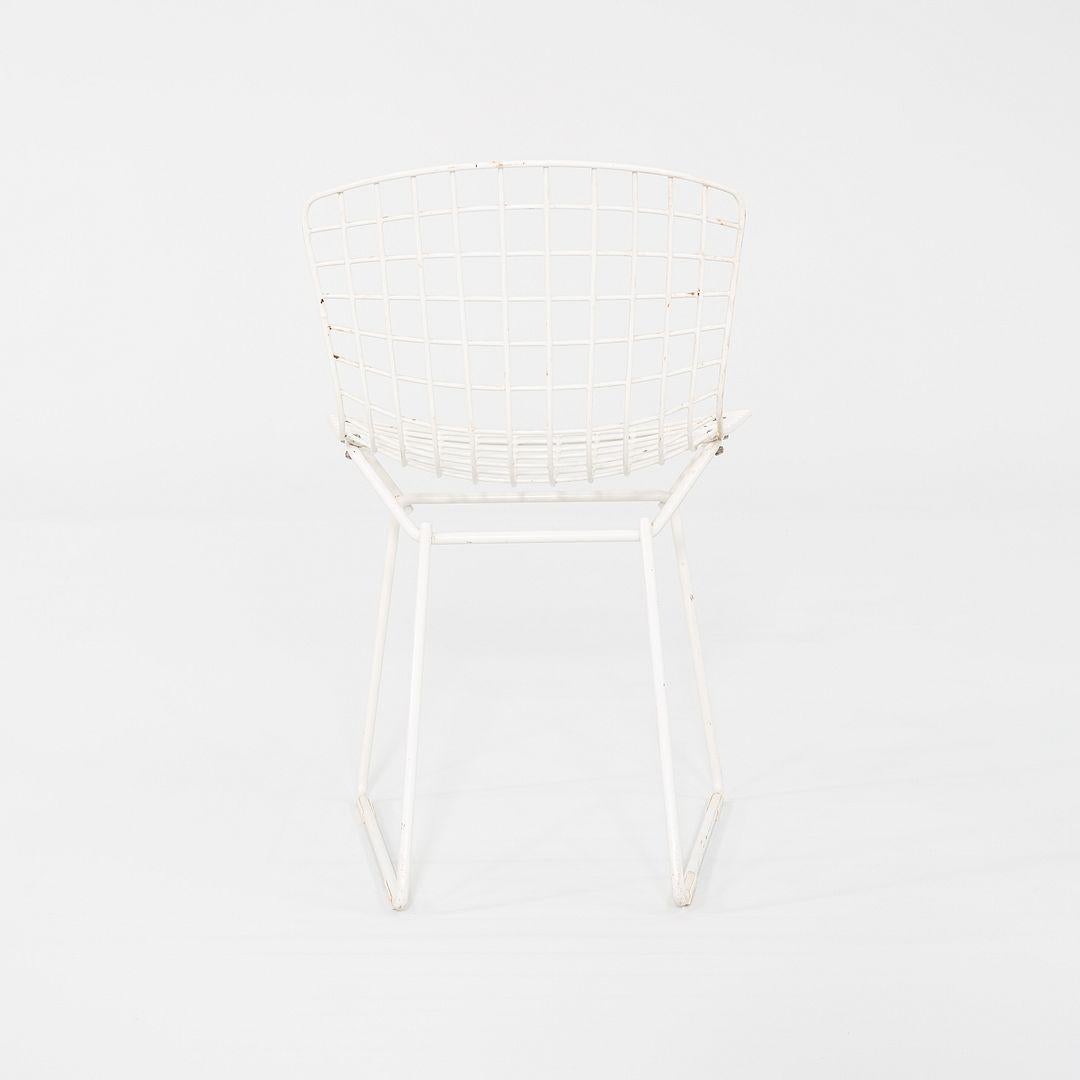 Moderne 1960s Pair of Harry Bertoia for Knoll Childs Chairs in White en vente