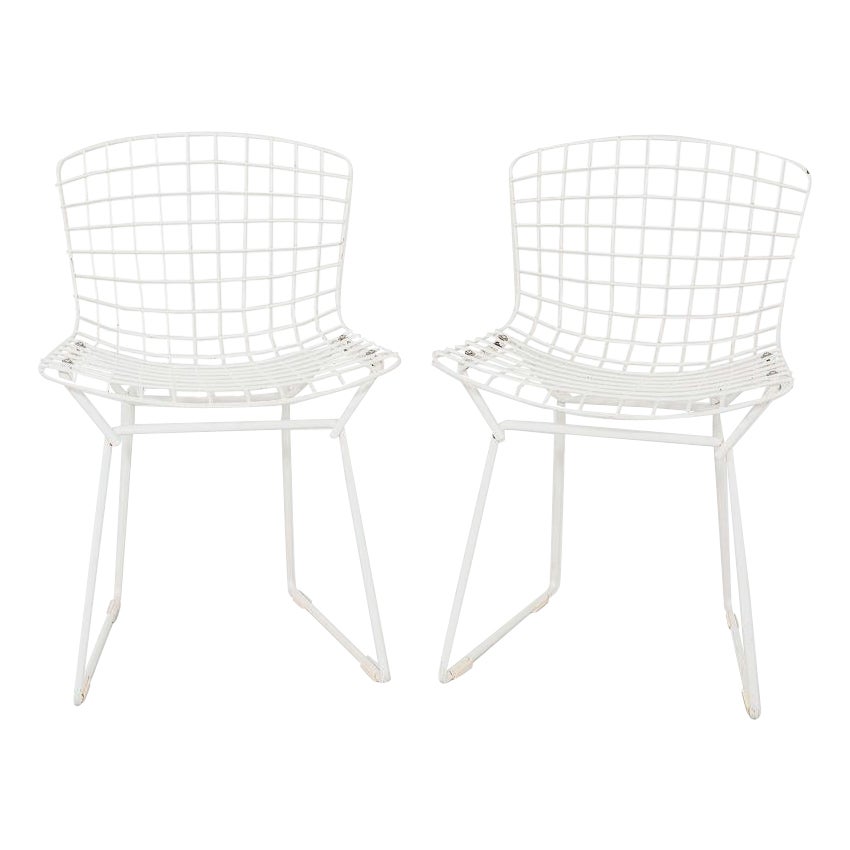 1960s Pair of Harry Bertoia for Knoll Childs Chairs in White en vente