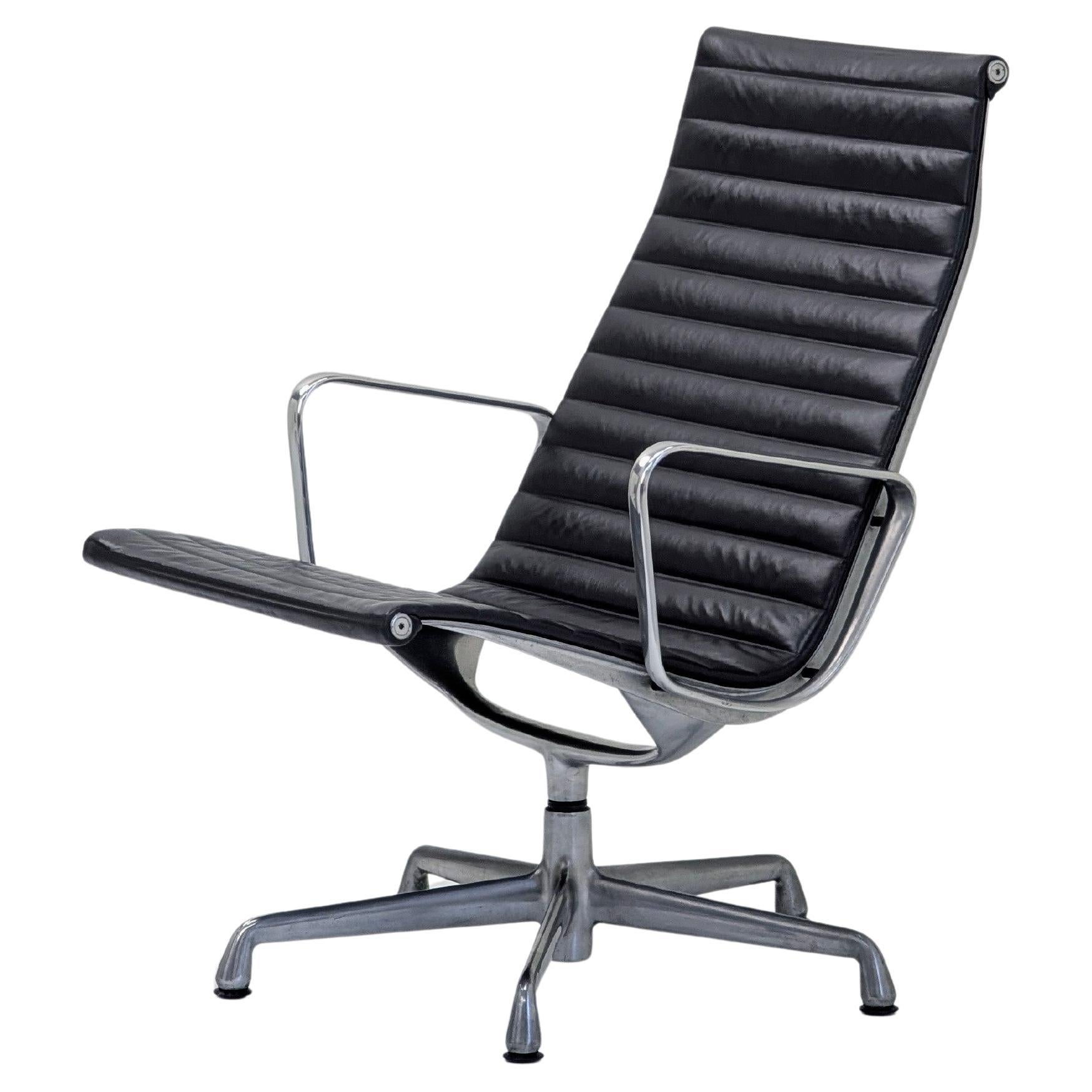1960 Coppia di Herman Miller Eames Aluminium Group Swivel Lounge Chair EA316