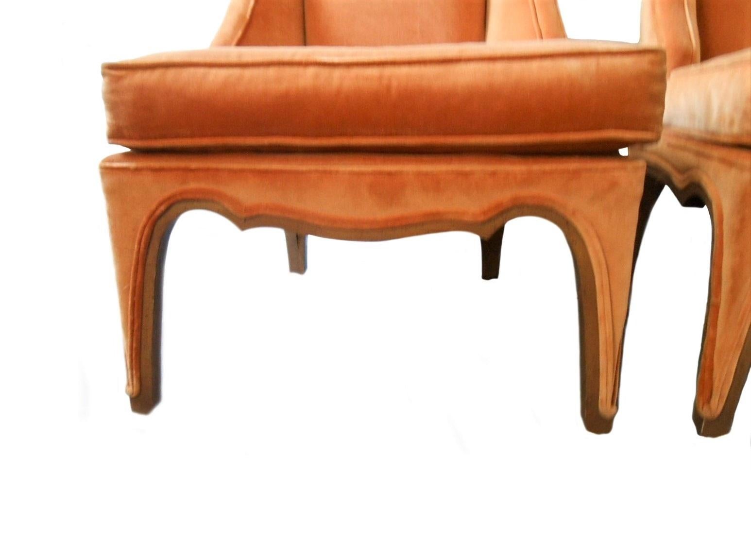Paar Hollywood-Regency-Sessel ohne Armlehne aus den 1960er Jahren in Orange mit Holzbesatz im Zustand „Gut“ im Angebot in Dallas, TX