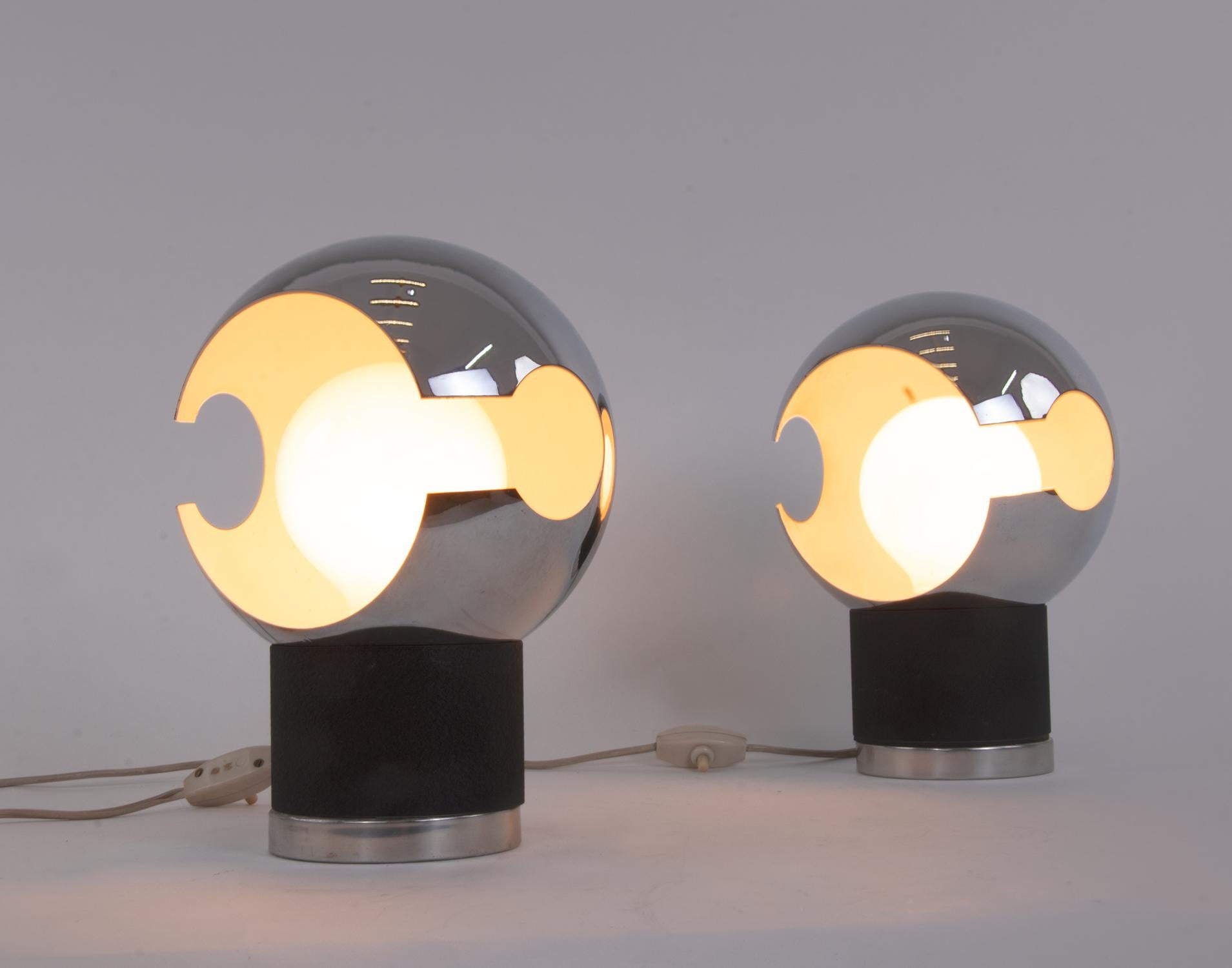 Space Age 1960s Pair of Italian Mid-Century Modern Space Chrome Globe Table Lamps