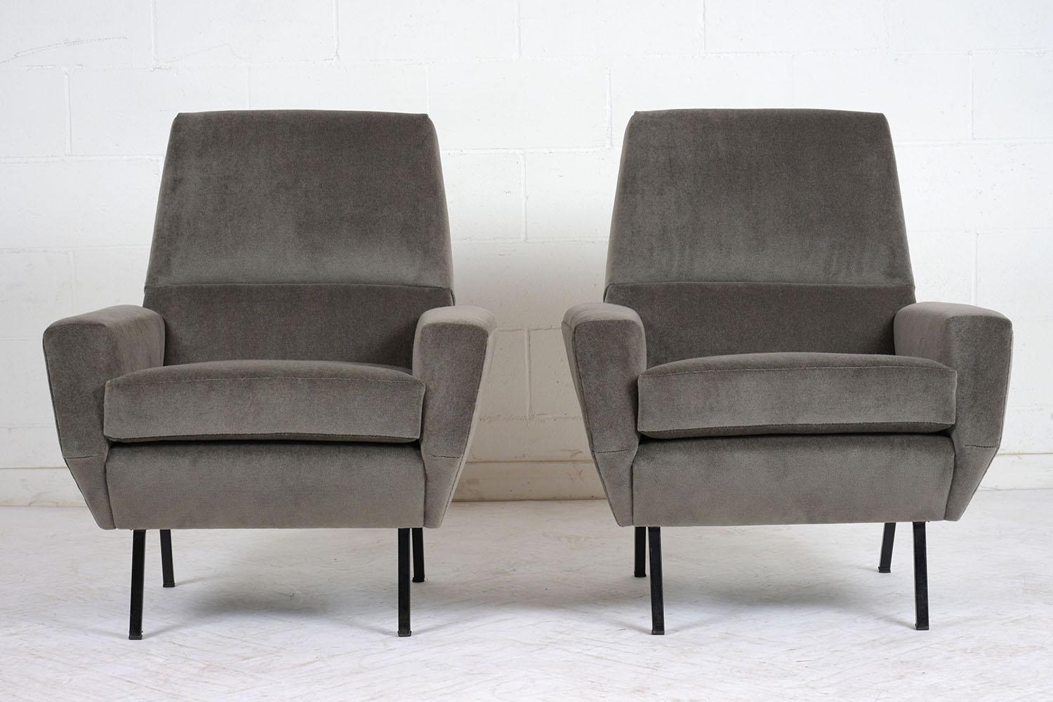 Carved 1960s Pair of Italian Midcentury Lounge Chairs