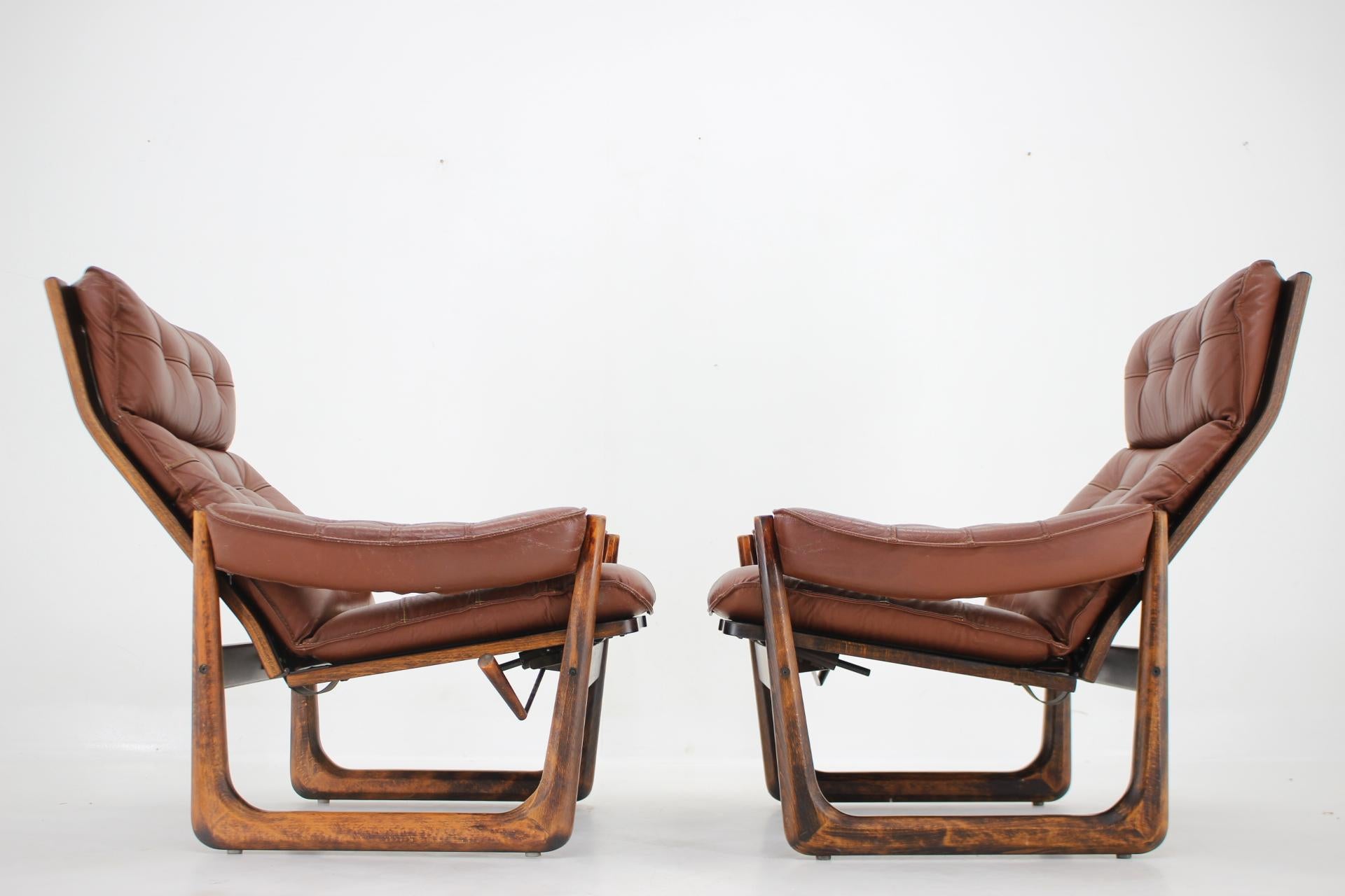 1960s Pair of Leather Adjustable Armchairs by Genega Mobler, Denmark 5
