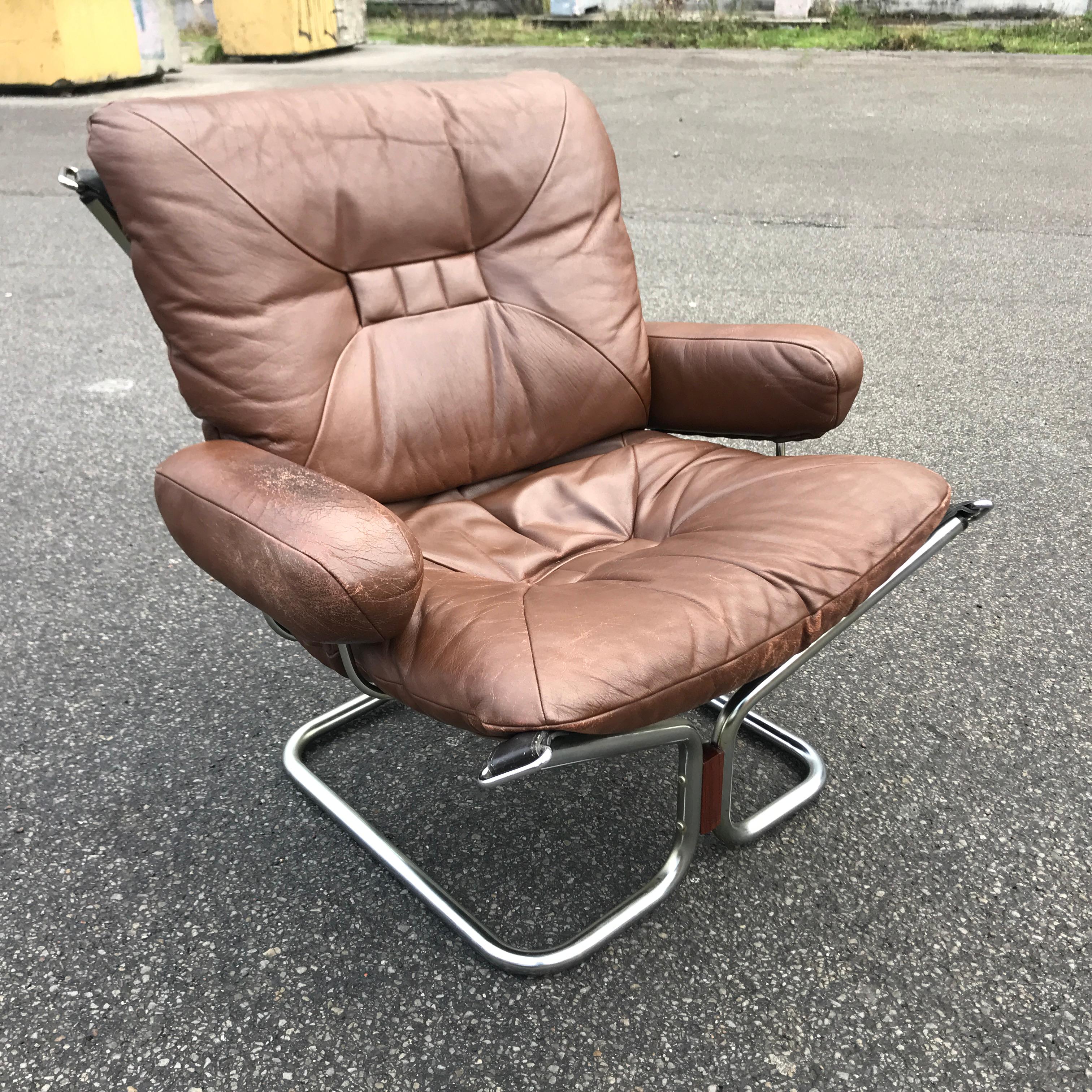 1960s Pair of Leather and Chrome Armchairs by Ingmar Relling In Good Condition In Copenhagen, DK