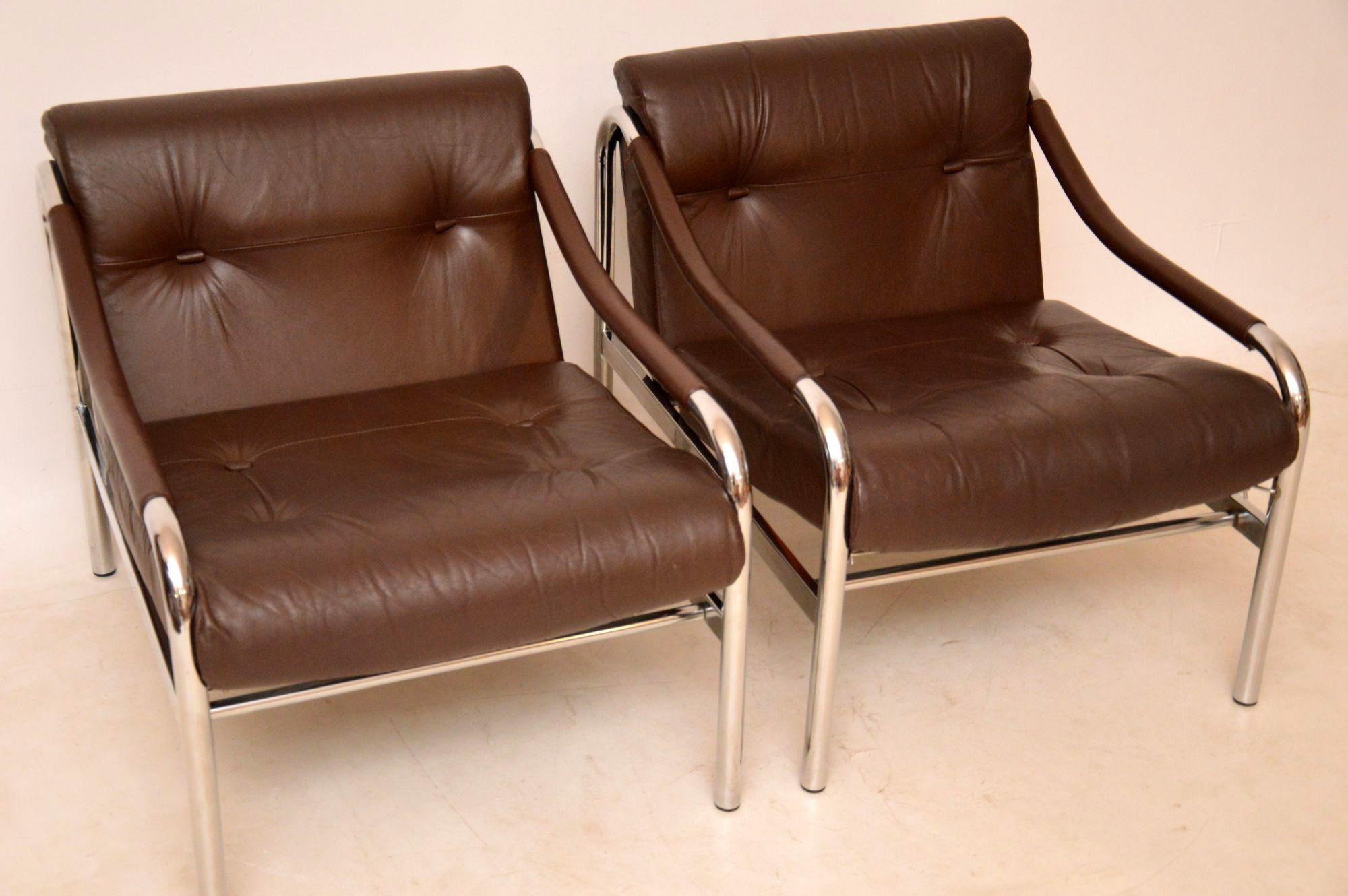 Mid-20th Century 1960s Pair of Leather and Steel Beta Armchairs by Pieff