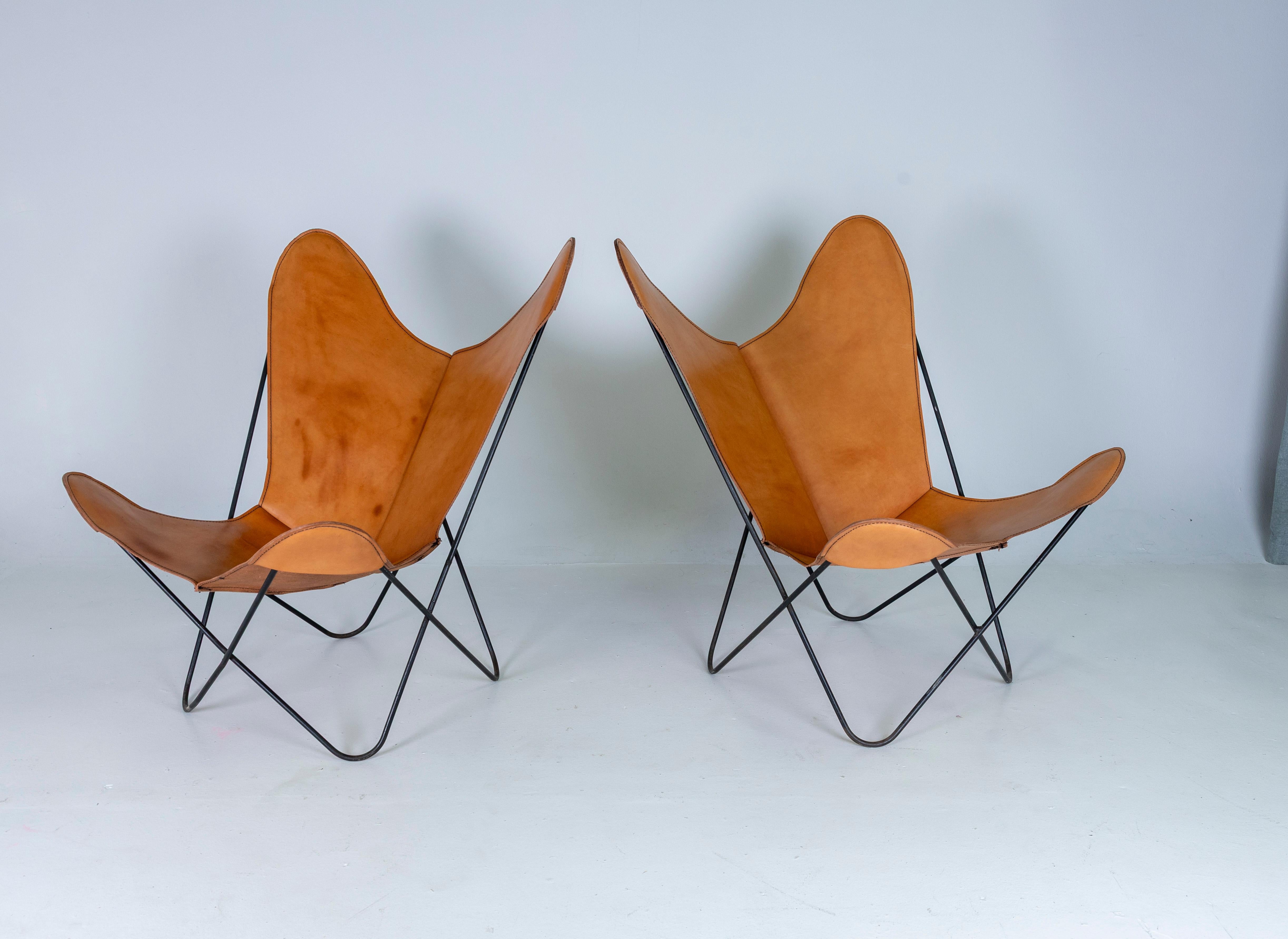 1960s Pair of Leather Butterfly Chairs Jorge Ferrari Hardoy Bonet Kurchan Knoll In Good Condition For Sale In Miami, FL