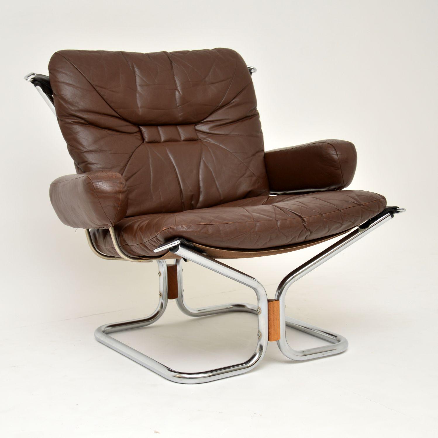 1960s Pair of Leather and Chrome Armchairs by Ingmar Relling 2