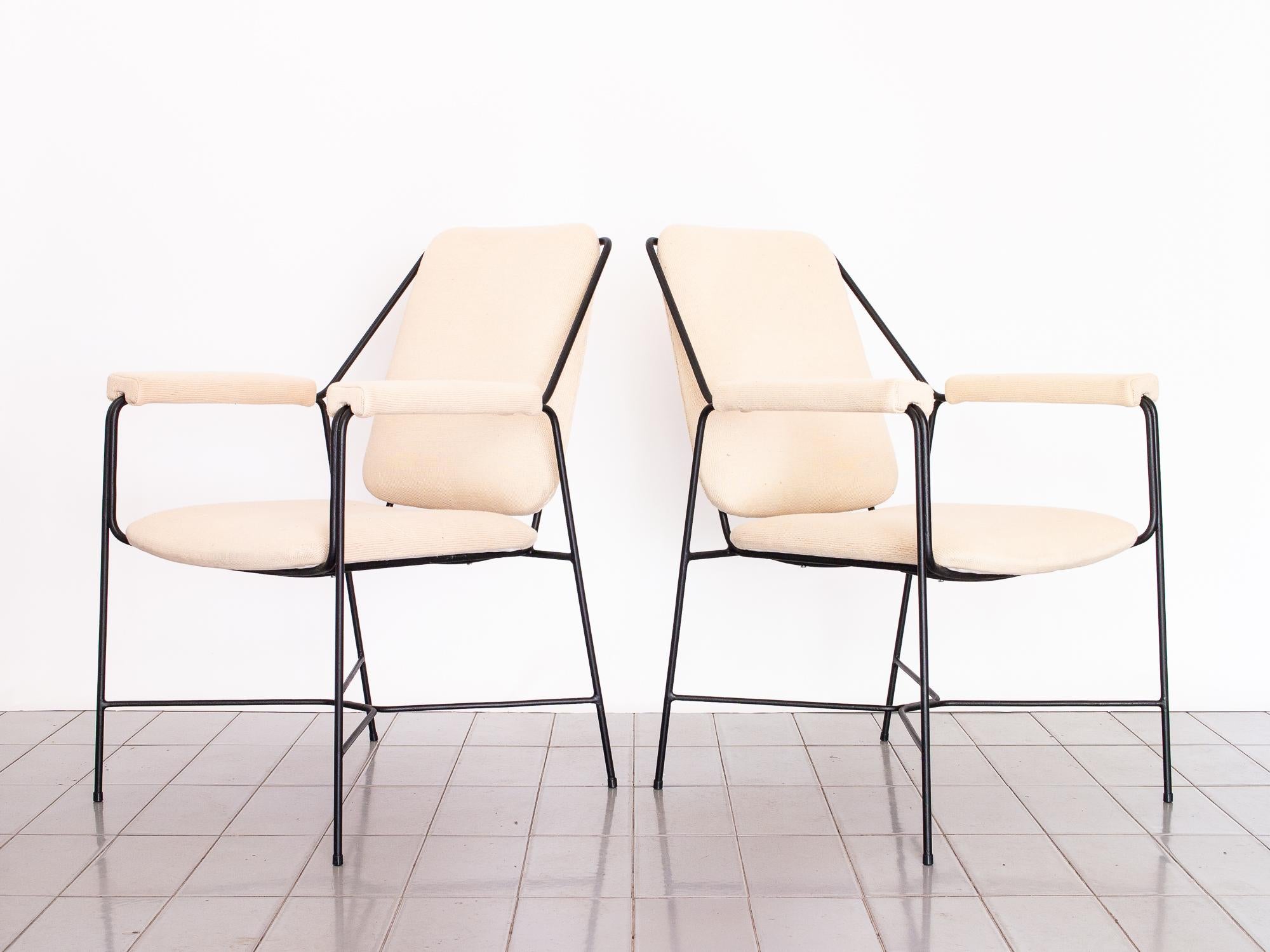 1960s Pair of Lounge Chairs in Wrought Iron and Tricot, Brazilian Modernism In Excellent Condition In Sao Paulo, SP