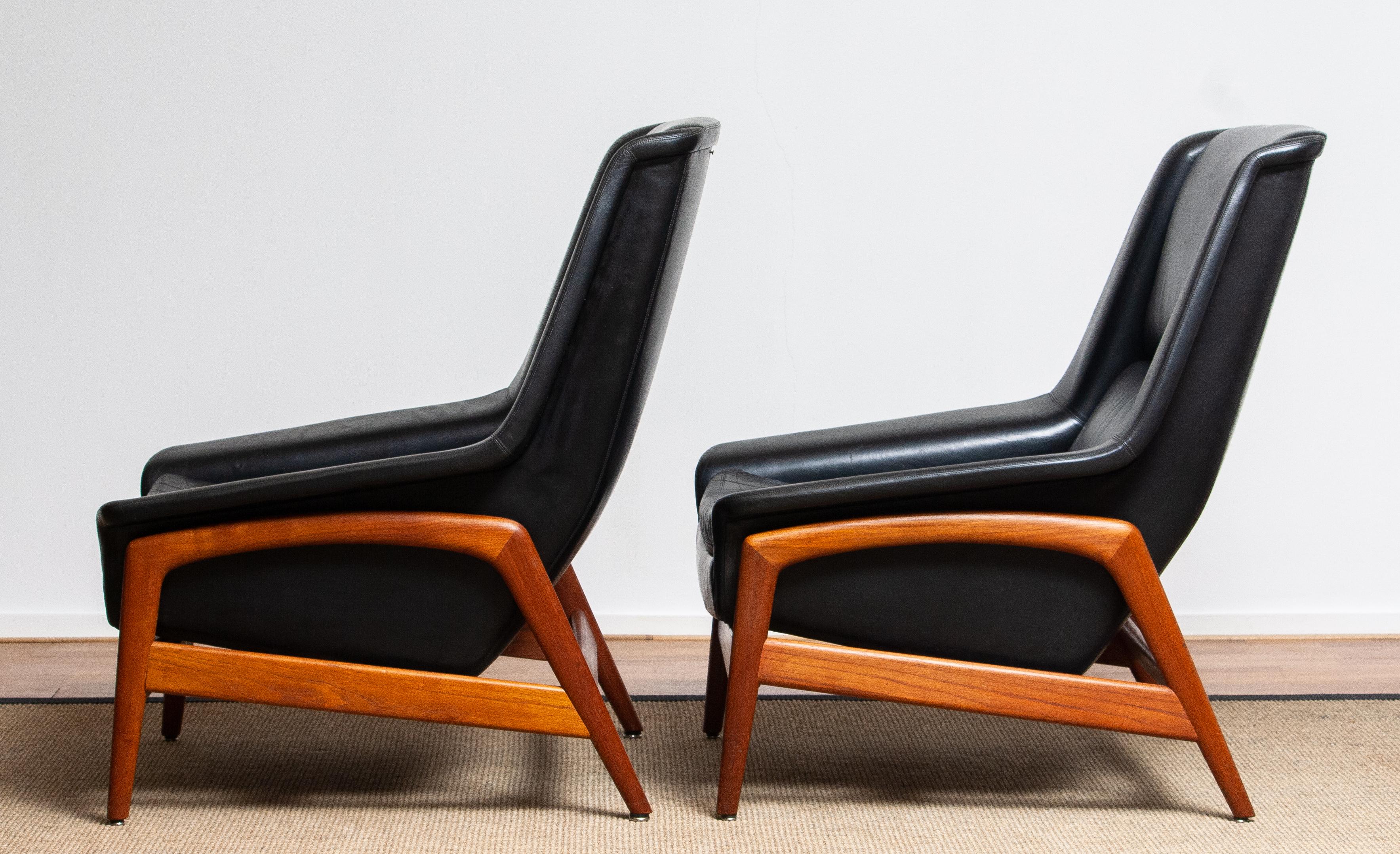 Swedish 1960s, Pair of Lounge Chairs 'Profil', Folke Ohlsson for DUX in Leather and Teak