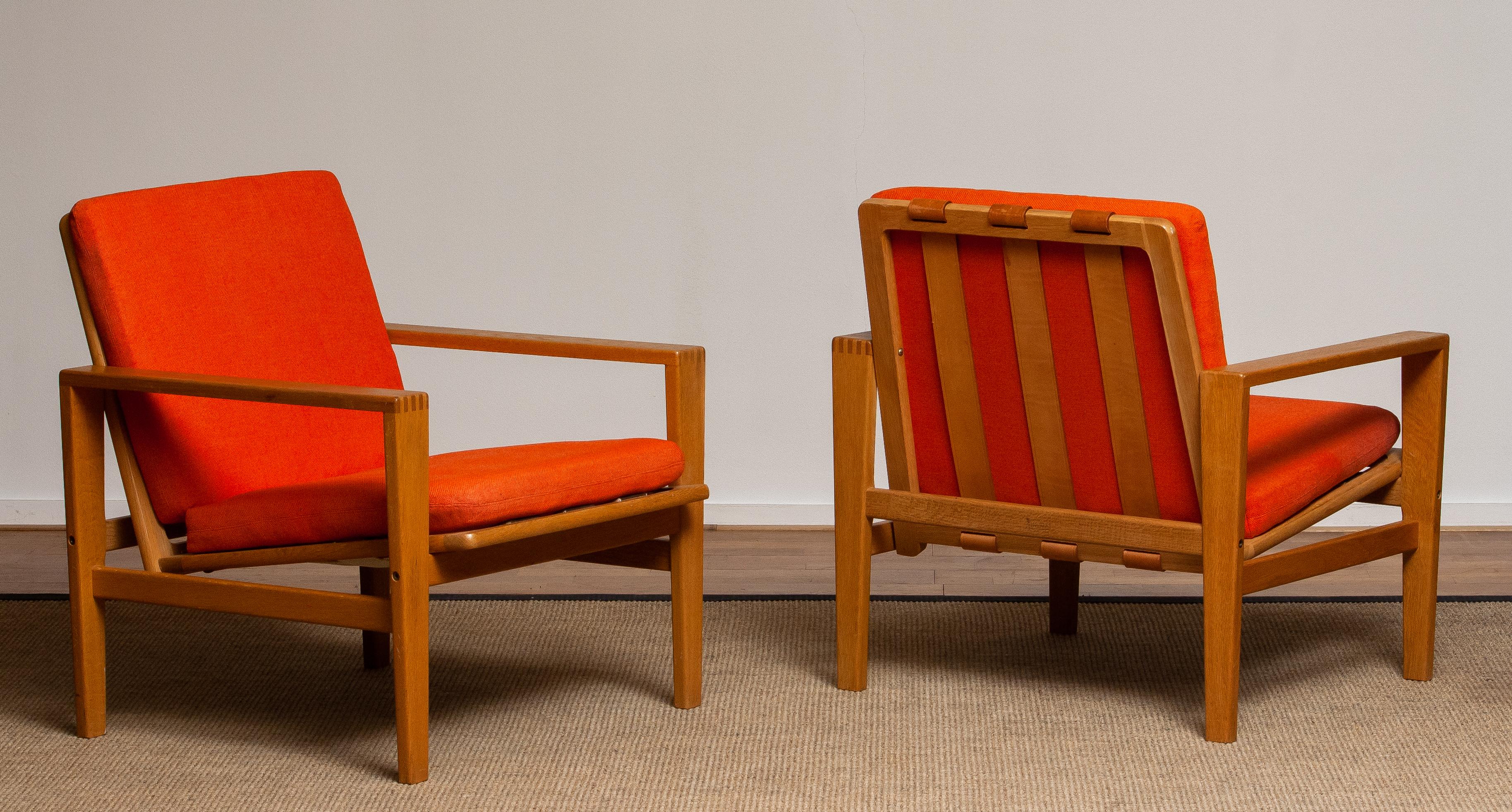 1960s Pair of Lounge / Easy Chairs in Oak Leather Fabric by Erik Merthen for Ire 2