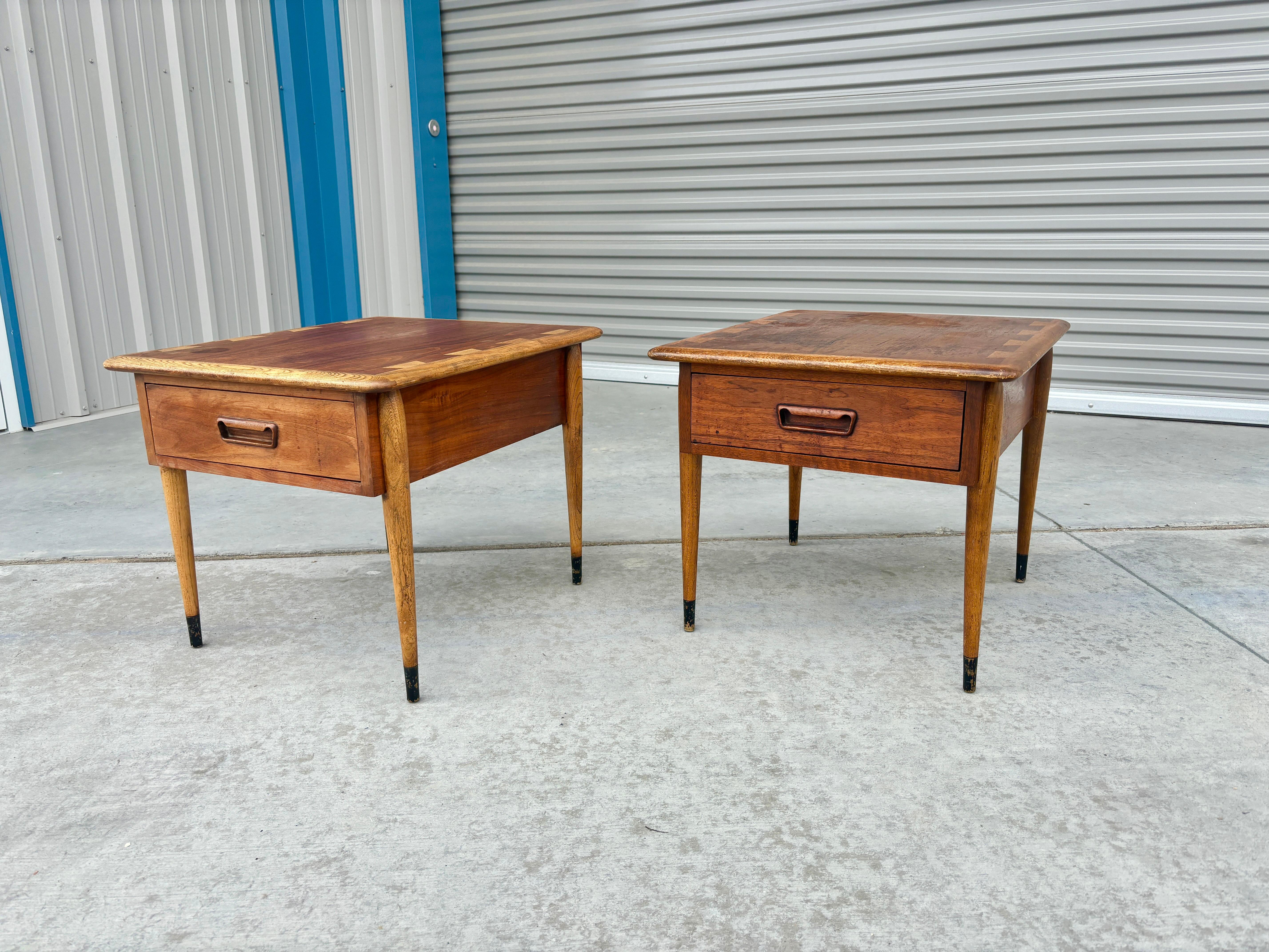 1960s Pair Of Mid Century End Tables by Lane In Good Condition In North Hollywood, CA