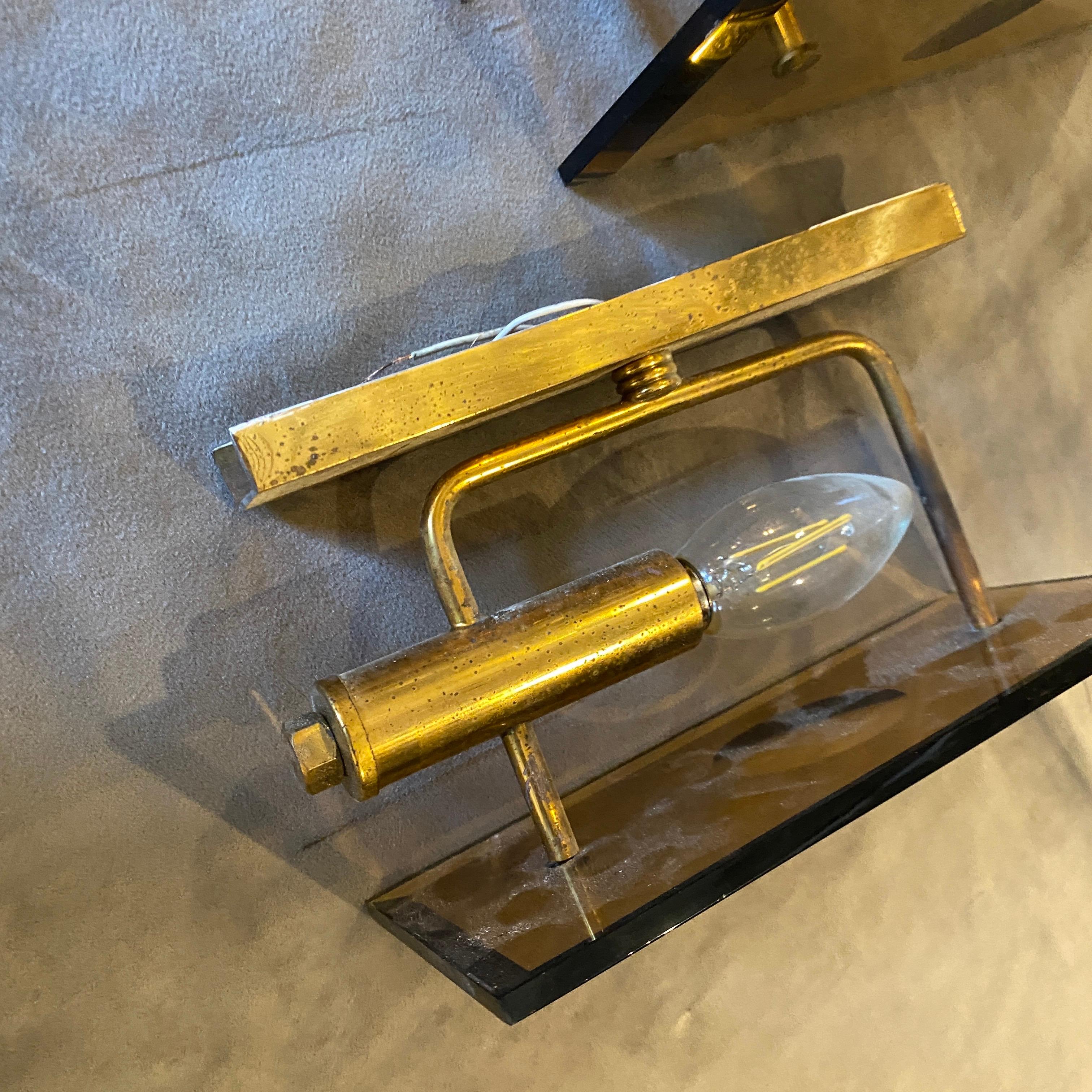 1960s Pair of Mid-Century Modern Brass and Smoked Glass Italian Wall Sconces 1