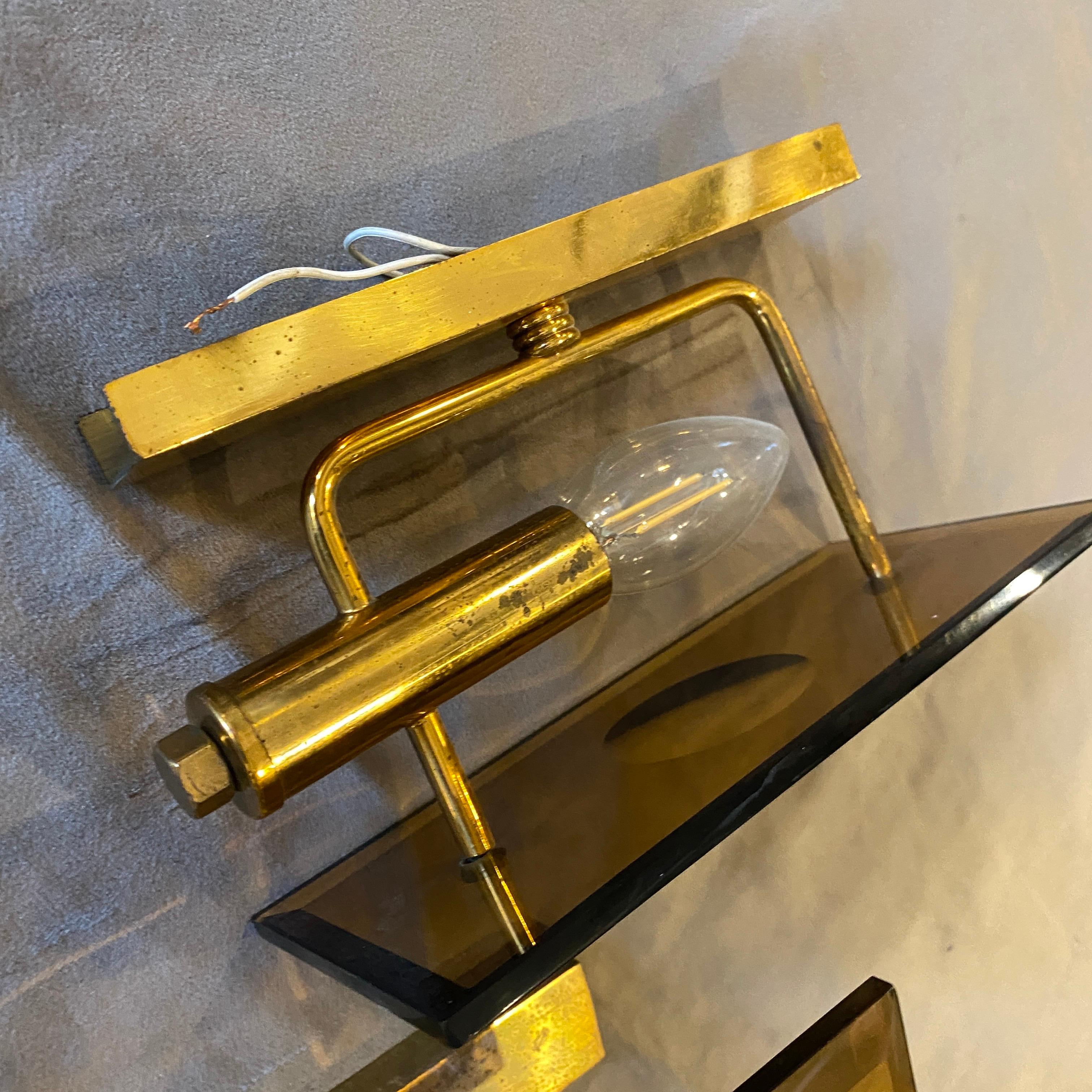 1960s Pair of Mid-Century Modern Brass and Smoked Glass Italian Wall Sconces 3