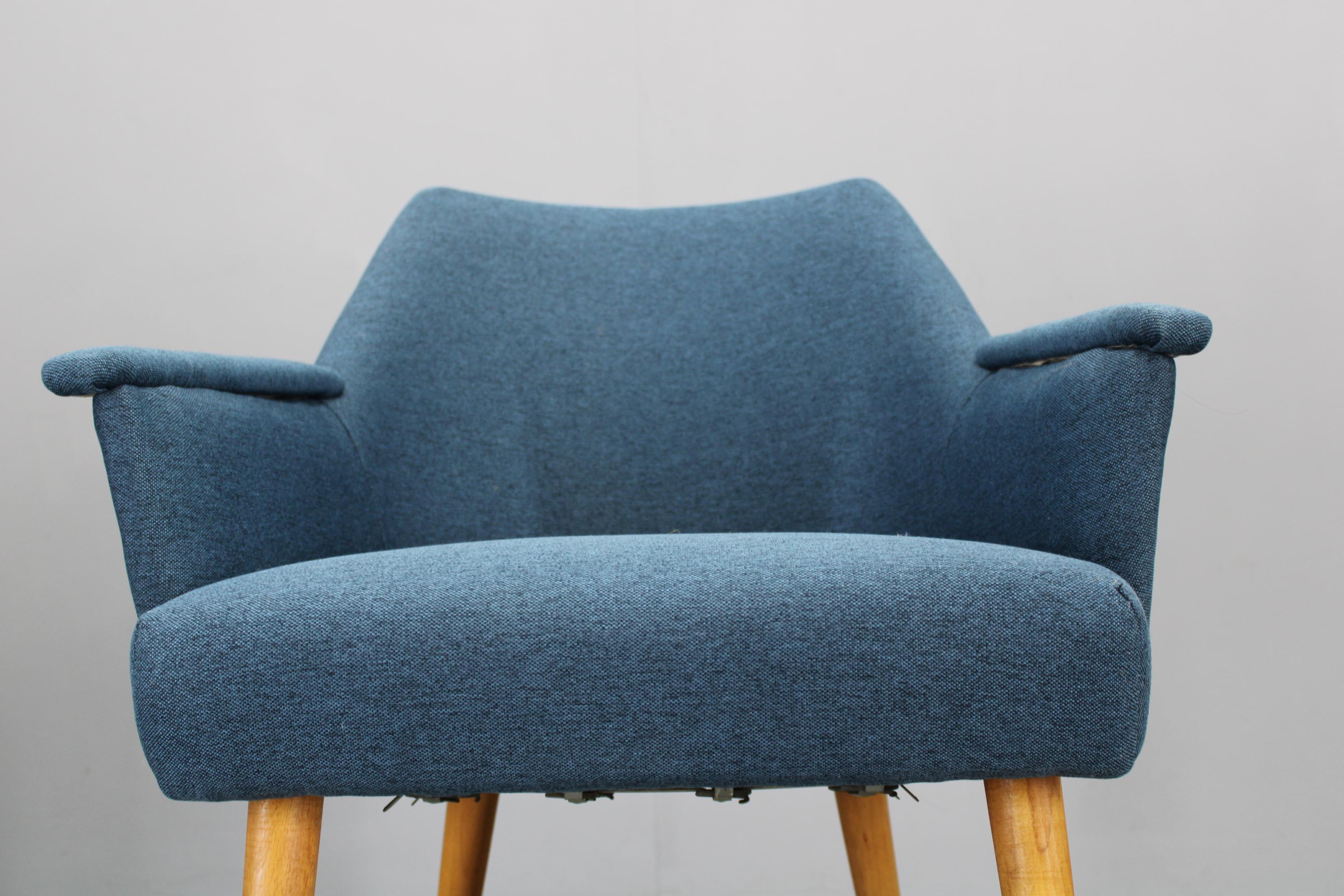 1960s Paire de fauteuils remis à neuf, Tchécoslovaquie en vente 1