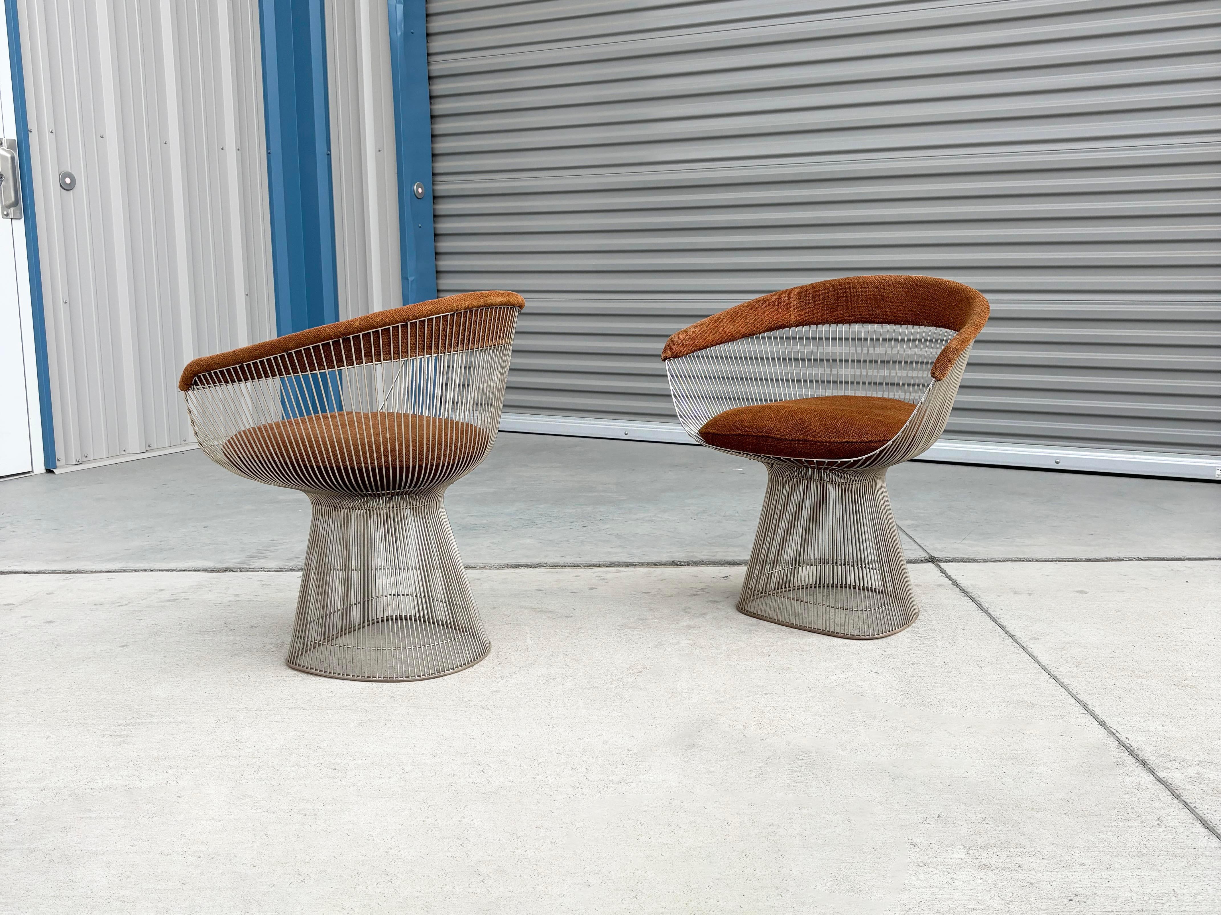American 1960s Pair of Mid Century Warren Platner Dining Chairs for Knoll For Sale