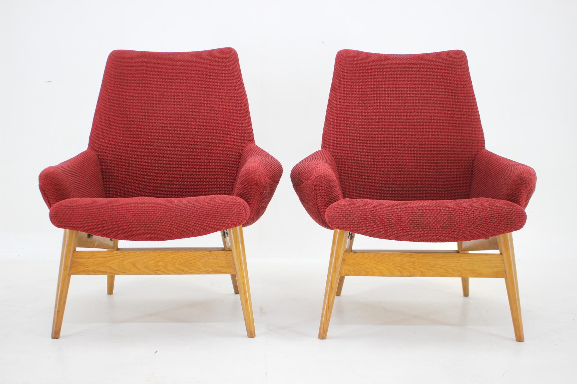 1960s, Pair of Miroslav Navratil Lounge Chairs, Czechoslovakia In Good Condition For Sale In Praha, CZ