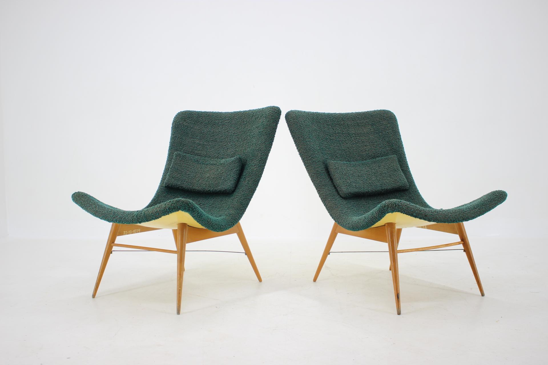 Mid-20th Century 1960s Pair of Miroslav Navratil Shell Lounge Chairs, Czechoslovakia For Sale