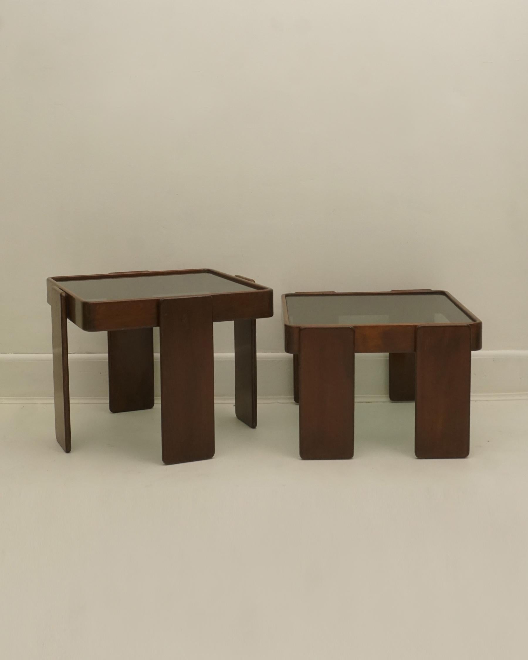 Mid-20th Century 1960s Pair of Nesting Side Tables by Gianfranco Frattini for Cassina