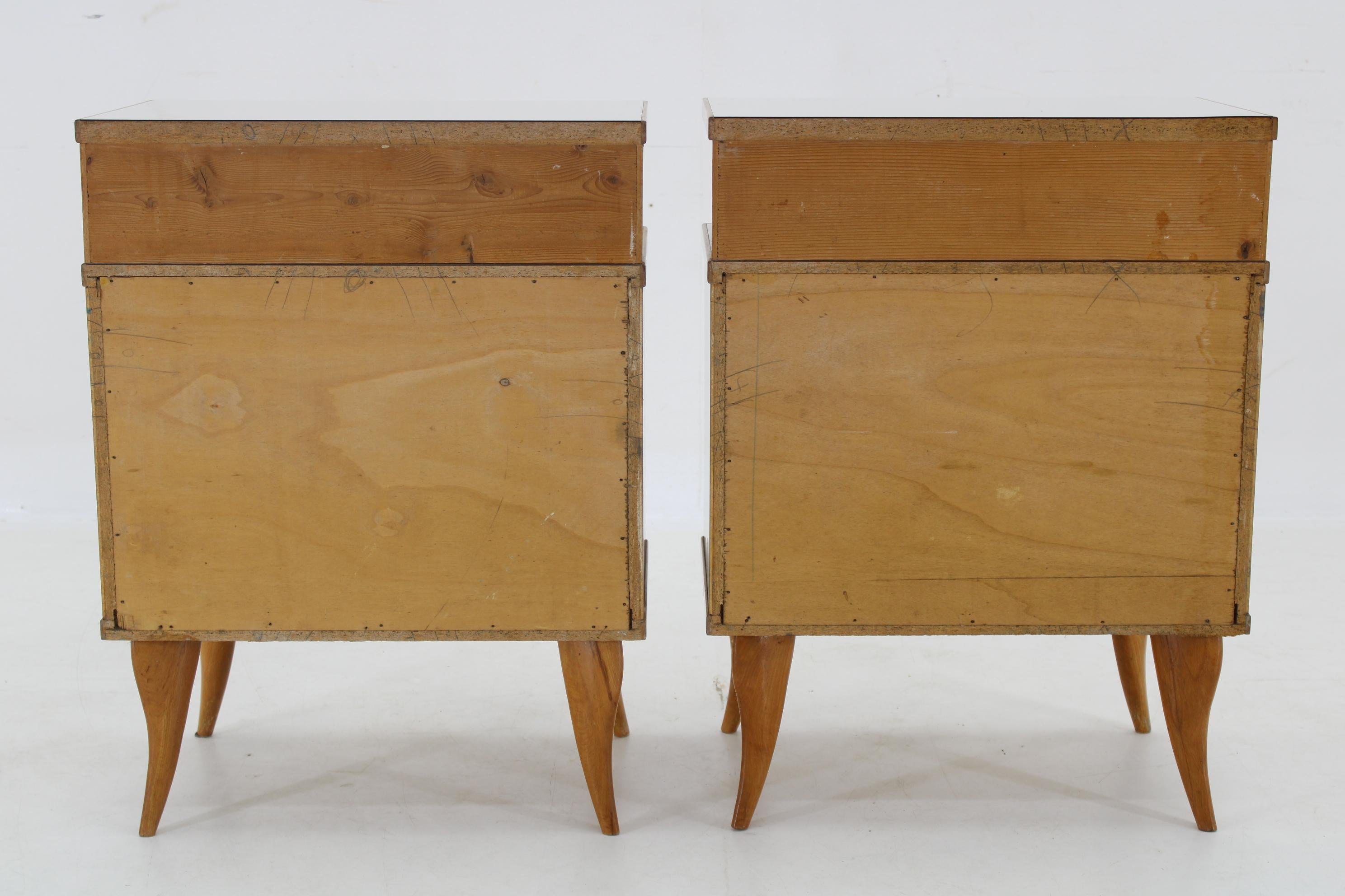 Italian 1960s Pair of Nightstands in Ash Finish , Italy For Sale