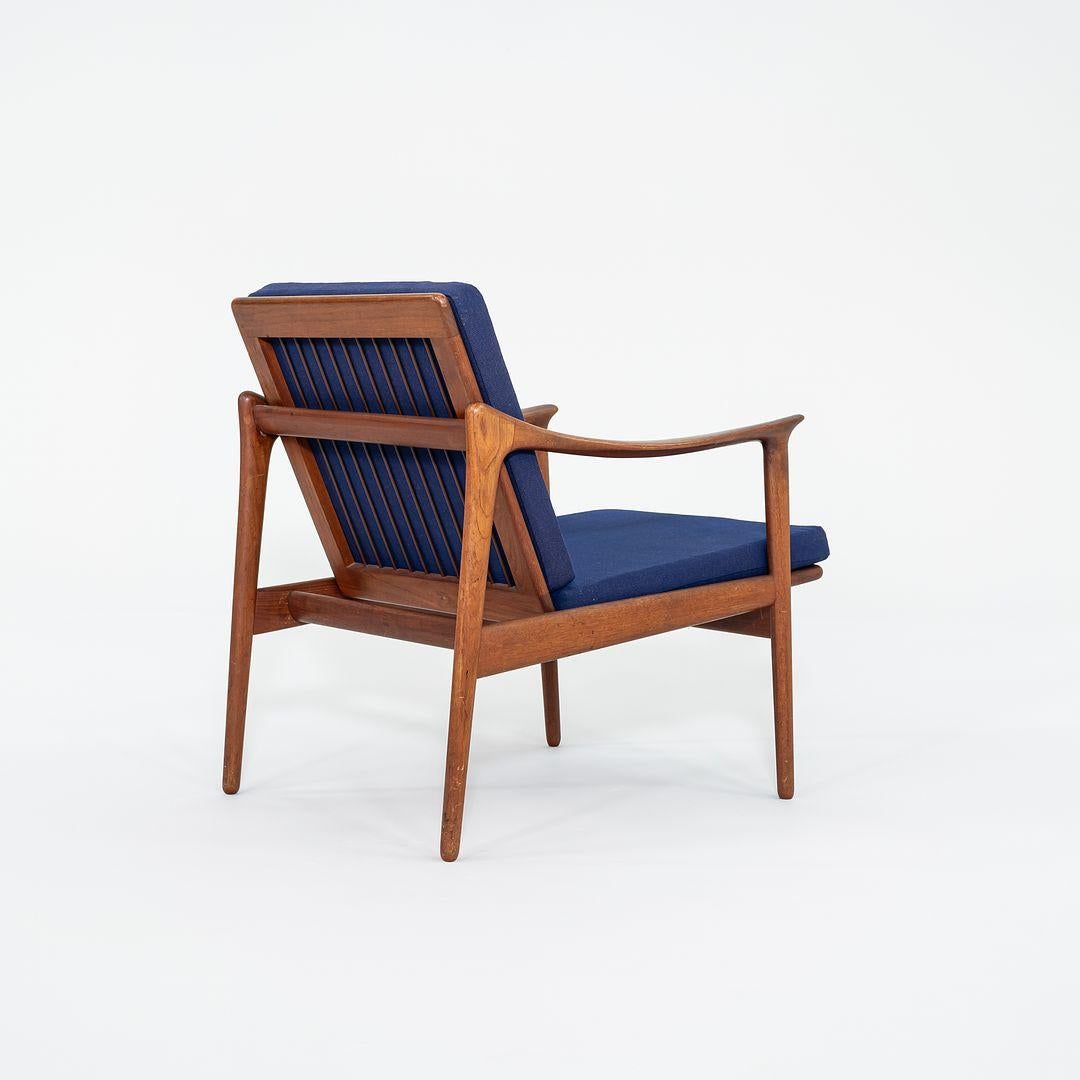 Mousse Paire de chaises longues norvégiennes modèle 563 en teck de Frederik Kayser des années 1960 en vente