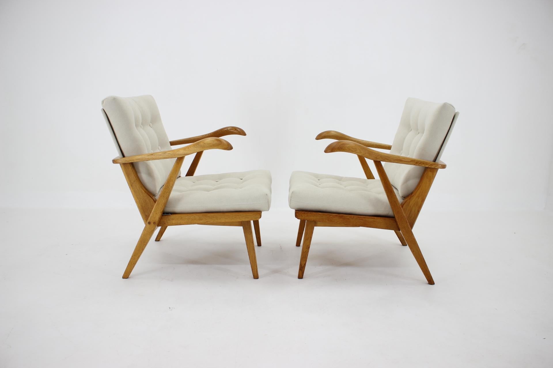 Mid-20th Century 1960s Pair of Oak Armchairs, Czechoslovakia