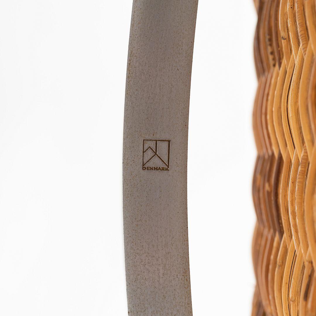 Pareja de tumbonas de mimbre e inox de los años 60 Poul Kjaerholm para PK 22 en venta 3