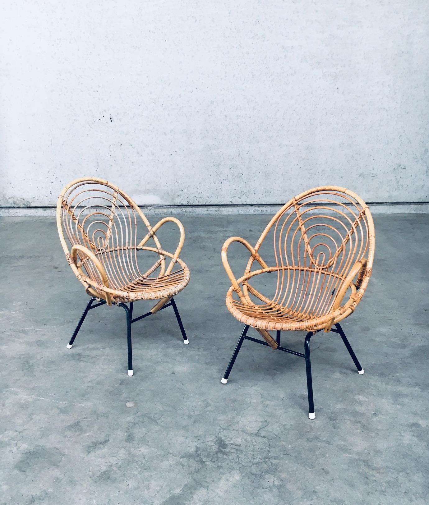 Mid-Century Modern 1960's Pair of Rattan Lounge Chairs by Rohe Noordwolde For Sale
