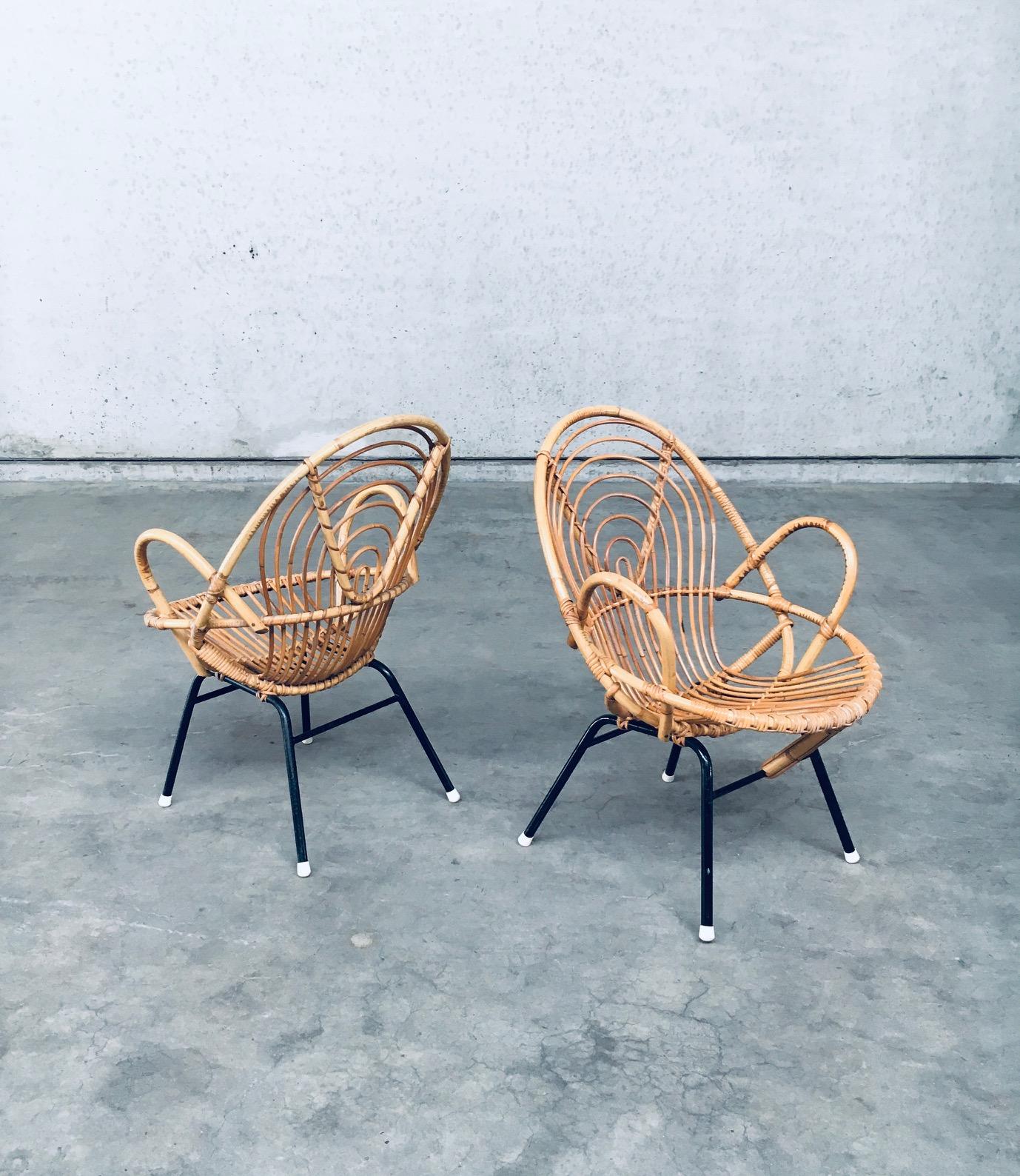1960's Pair of Rattan Lounge Chairs by Rohe Noordwolde In Good Condition For Sale In Oud-Turnhout, VAN