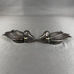 Coppia di posacenere in anatra argentata Ravinent d'Entfert per Hermès degli anni '60