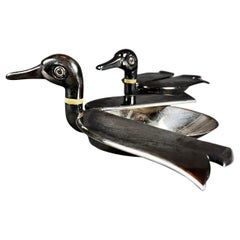 Coppia di posacenere in anatra argentata Ravinent d'Entfert per Hermès degli anni '60